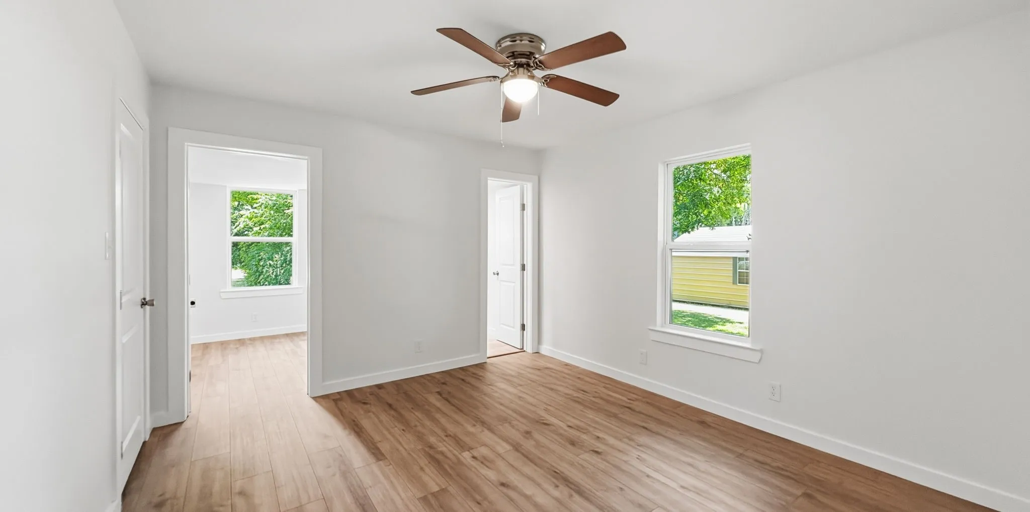 Single Family Residence For Sale in Grayson County , 108 N Main Street, Sadler, Texas 76264, 2 Bedroom, 2 Bathroom, Garage spaces, 1,070 Sqft, built in 1930, mls#21357737, Real Estate Agent in Sadler, Homes For Sale in Grayson county, Homes For Sale in Sadler, Realtor in Sadler Texas, Real Estate Brokerage Independent Realty Texas, Luminita Cordes Realtor