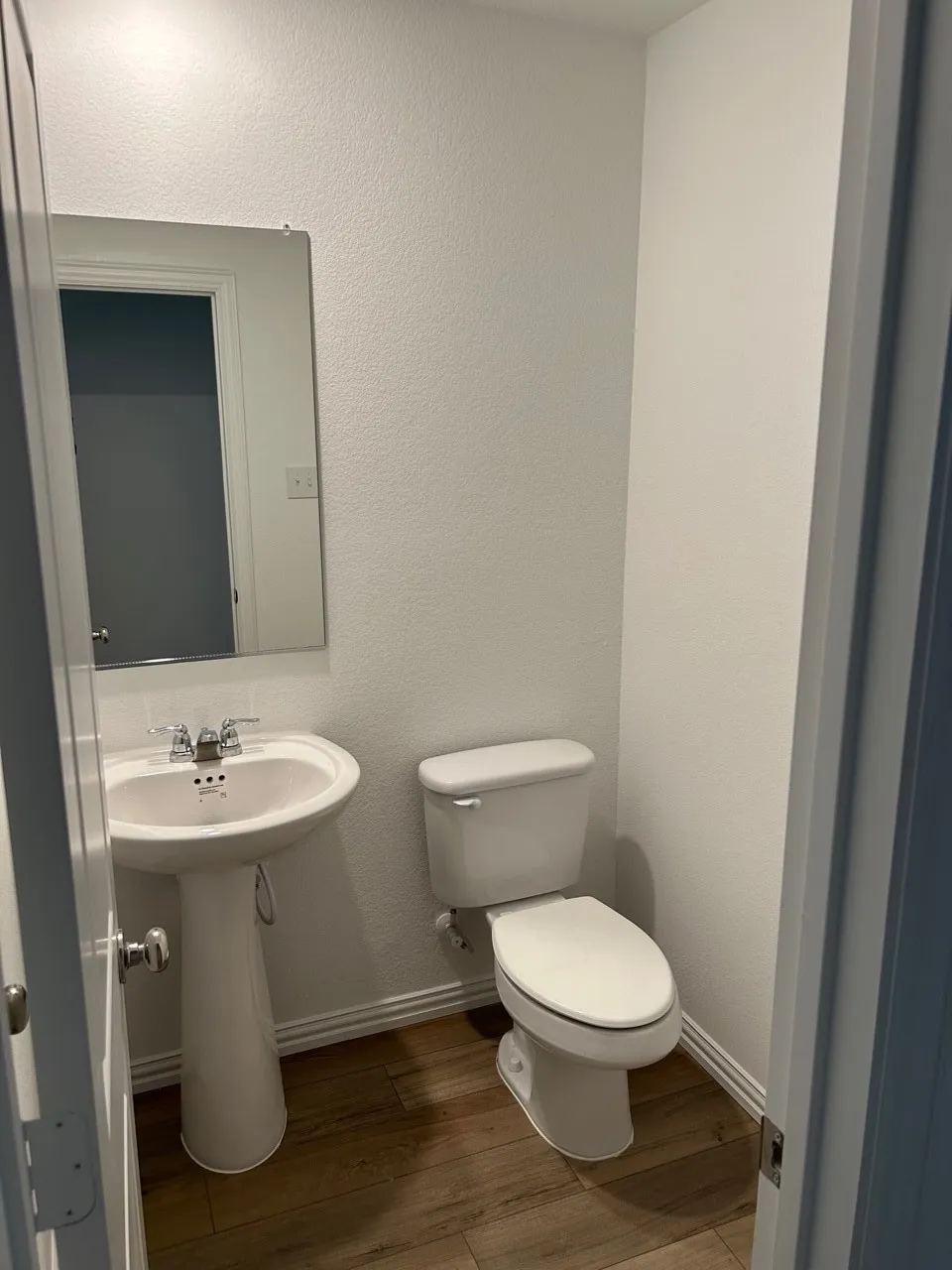 Single Family Residence For Rent in Tarrant County , 2517 Maplehurst Drive, Fort Worth, Texas 76179, 4 Bedroom, 5 Bathroom, 2 Garage spaces, 2,472 Sqft, built in 2023, mls#21360670, Real Estate Agent in Fort Worth, Homes For Rent in Tarrant county, Homes For Rent in Fort Worth, Realtor in Fort Worth Texas, Real Estate Brokerage Independent Realty Texas, Luminita Cordes Realtor