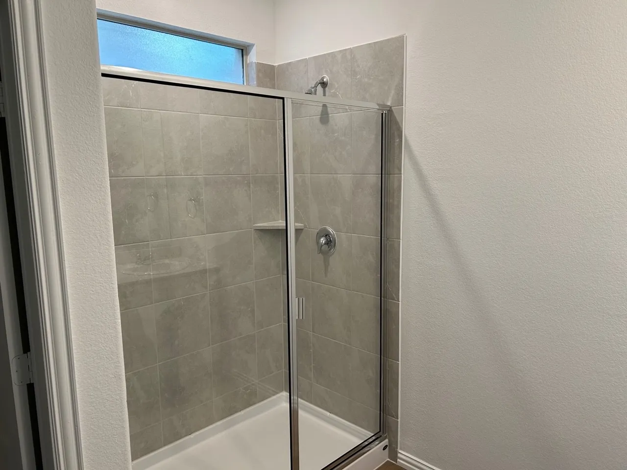 Single Family Residence For Rent in Tarrant County , 2517 Maplehurst Drive, Fort Worth, Texas 76179, 4 Bedroom, 5 Bathroom, 2 Garage spaces, 2,472 Sqft, built in 2023, mls#21360670, Real Estate Agent in Fort Worth, Homes For Rent in Tarrant county, Homes For Rent in Fort Worth, Realtor in Fort Worth Texas, Real Estate Brokerage Independent Realty Texas, Luminita Cordes Realtor