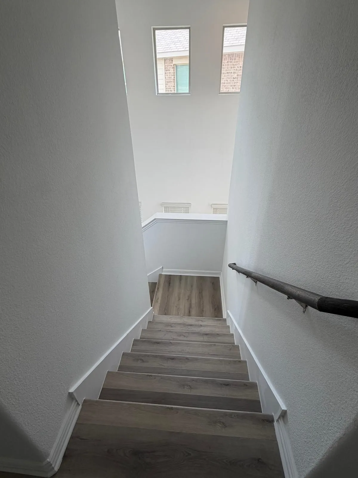 Single Family Residence For Rent in Tarrant County , 2517 Maplehurst Drive, Fort Worth, Texas 76179, 4 Bedroom, 5 Bathroom, 2 Garage spaces, 2,472 Sqft, built in 2023, mls#21360670, Real Estate Agent in Fort Worth, Homes For Rent in Tarrant county, Homes For Rent in Fort Worth, Realtor in Fort Worth Texas, Real Estate Brokerage Independent Realty Texas, Luminita Cordes Realtor