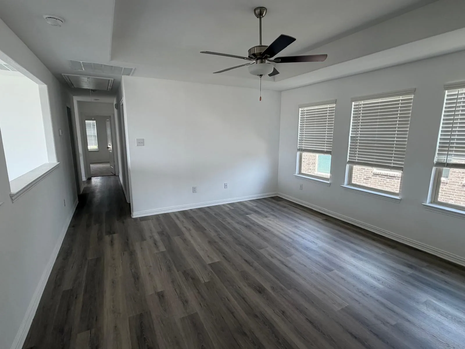 Single Family Residence For Rent in Tarrant County , 2517 Maplehurst Drive, Fort Worth, Texas 76179, 4 Bedroom, 5 Bathroom, 2 Garage spaces, 2,472 Sqft, built in 2023, mls#21360670, Real Estate Agent in Fort Worth, Homes For Rent in Tarrant county, Homes For Rent in Fort Worth, Realtor in Fort Worth Texas, Real Estate Brokerage Independent Realty Texas, Luminita Cordes Realtor
