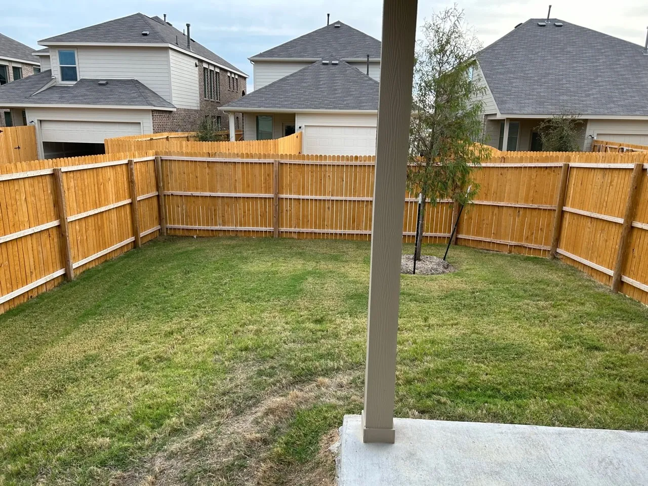 Single Family Residence For Rent in Tarrant County , 2517 Maplehurst Drive, Fort Worth, Texas 76179, 4 Bedroom, 5 Bathroom, 2 Garage spaces, 2,472 Sqft, built in 2023, mls#21360670, Real Estate Agent in Fort Worth, Homes For Rent in Tarrant county, Homes For Rent in Fort Worth, Realtor in Fort Worth Texas, Real Estate Brokerage Independent Realty Texas, Luminita Cordes Realtor