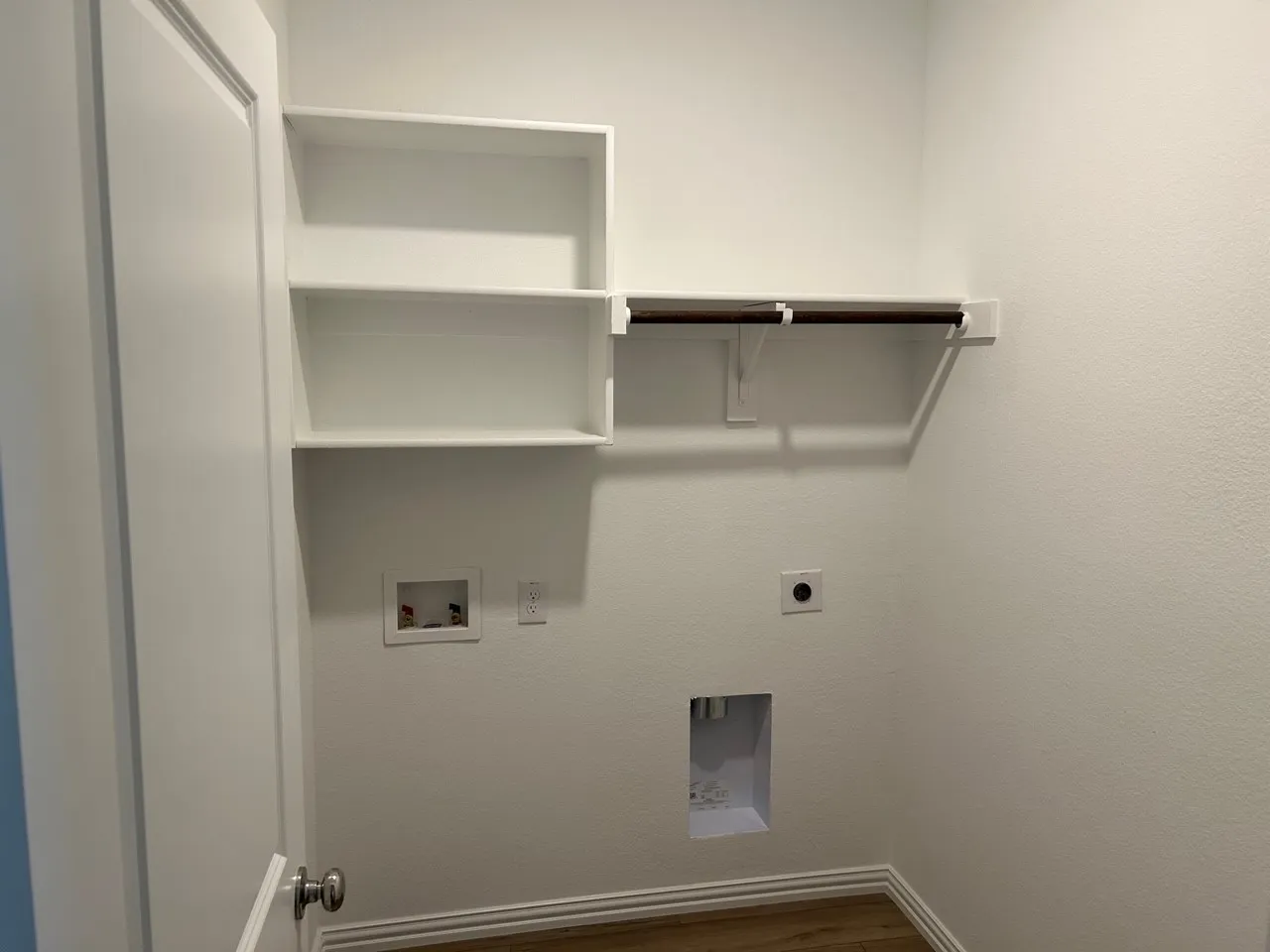 Single Family Residence For Rent in Tarrant County , 2517 Maplehurst Drive, Fort Worth, Texas 76179, 4 Bedroom, 5 Bathroom, 2 Garage spaces, 2,472 Sqft, built in 2023, mls#21360670, Real Estate Agent in Fort Worth, Homes For Rent in Tarrant county, Homes For Rent in Fort Worth, Realtor in Fort Worth Texas, Real Estate Brokerage Independent Realty Texas, Luminita Cordes Realtor