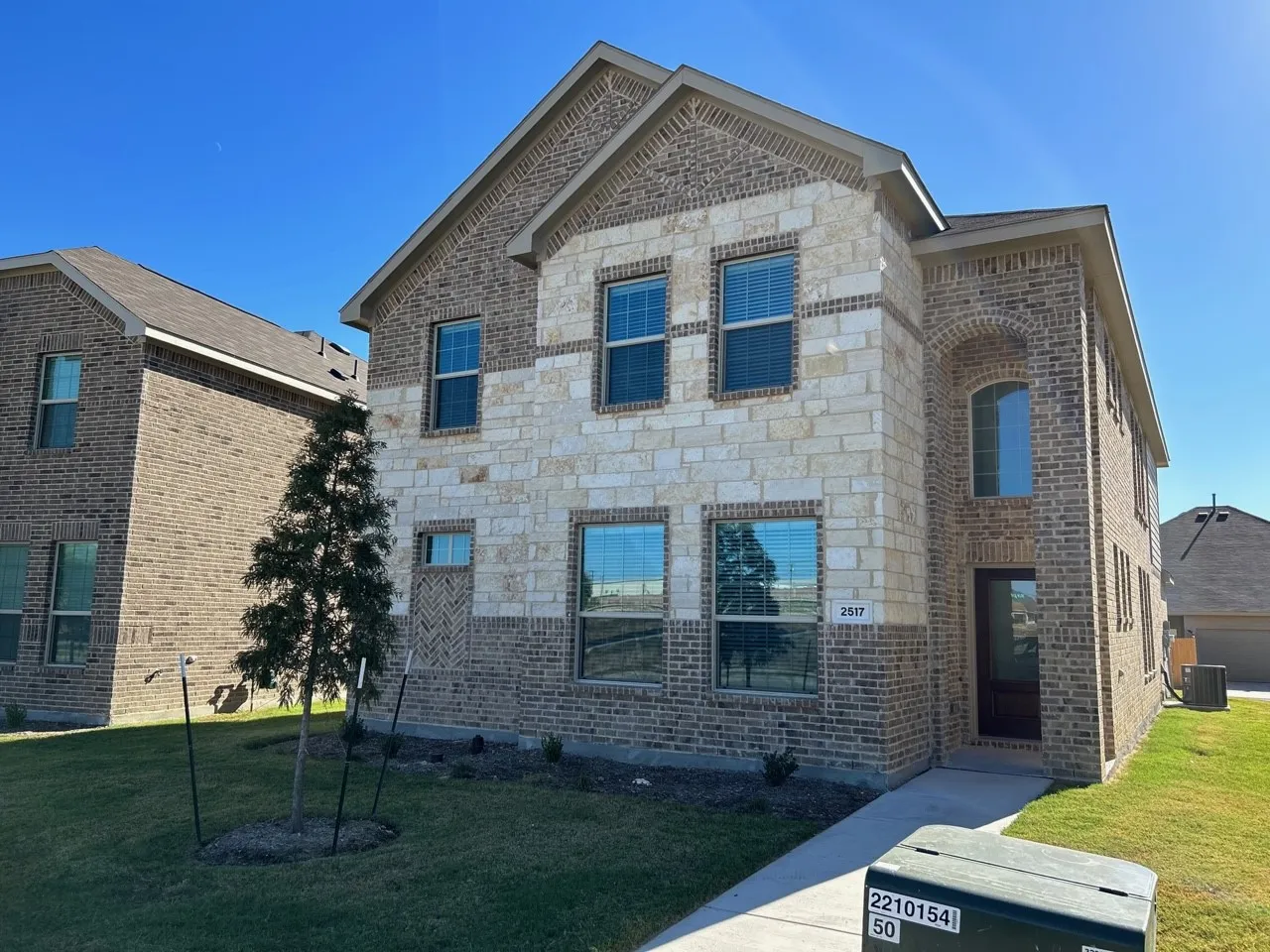 Single Family Residence For Rent in Tarrant County , 2517 Maplehurst Drive, Fort Worth, Texas 76179, 4 Bedroom, 5 Bathroom, 2 Garage spaces, 2,472 Sqft, built in 2023, mls#21360670, Real Estate Agent in Fort Worth, Homes For Rent in Tarrant county, Homes For Rent in Fort Worth, Realtor in Fort Worth Texas, Real Estate Brokerage Independent Realty Texas, Luminita Cordes Realtor