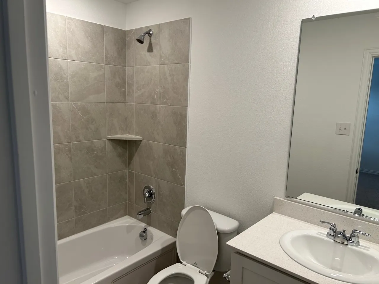 Single Family Residence For Rent in Tarrant County , 2517 Maplehurst Drive, Fort Worth, Texas 76179, 4 Bedroom, 5 Bathroom, 2 Garage spaces, 2,472 Sqft, built in 2023, mls#21360670, Real Estate Agent in Fort Worth, Homes For Rent in Tarrant county, Homes For Rent in Fort Worth, Realtor in Fort Worth Texas, Real Estate Brokerage Independent Realty Texas, Luminita Cordes Realtor