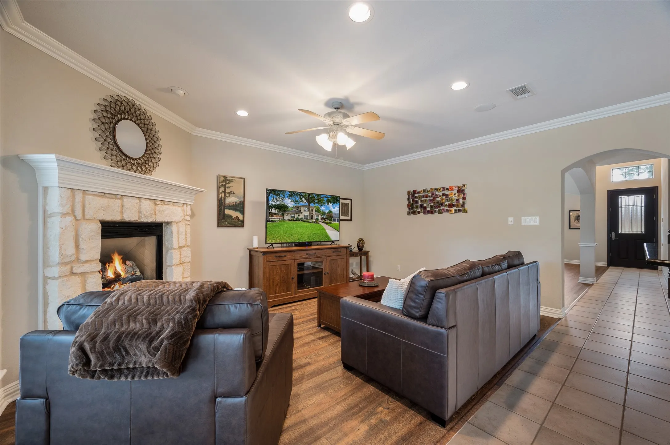 Single Family Residence For Sale in Denton County , 626 Indian Creek Drive, Trophy Club, Texas 76262, 4 Bedroom, 3 Bathroom, 3 Garage spaces, 2,771 Sqft, built in 1997, mls#21359978, Real Estate Agent in Trophy Club, Homes For Sale in Denton county, Homes For Sale in Trophy Club, Realtor in Trophy Club Texas, Real Estate Brokerage Independent Realty Texas, Luminita Cordes Realtor