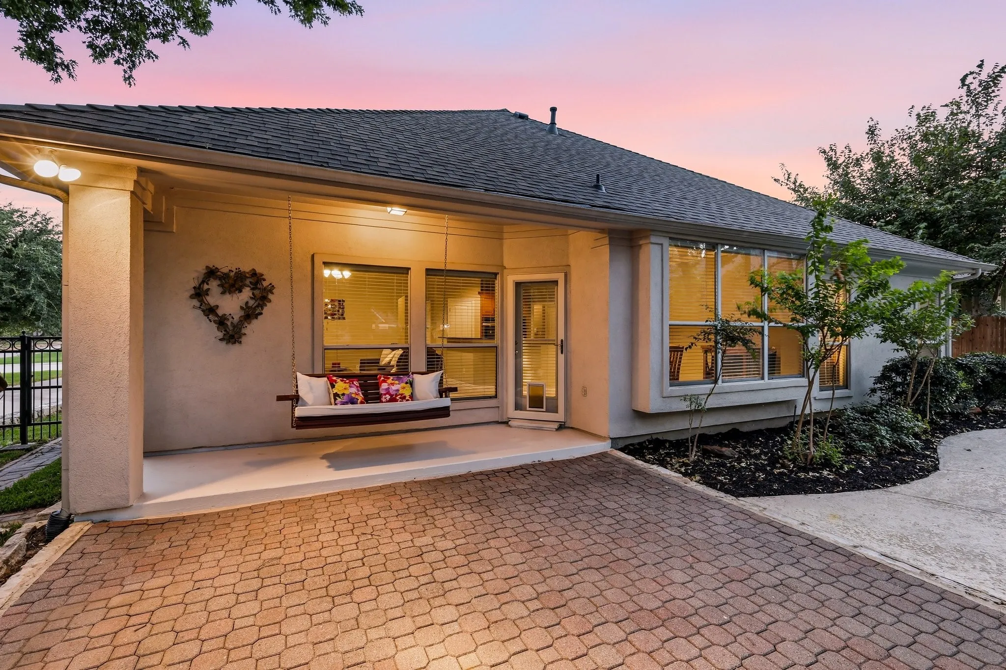 Single Family Residence For Sale in Denton County , 626 Indian Creek Drive, Trophy Club, Texas 76262, 4 Bedroom, 3 Bathroom, 3 Garage spaces, 2,771 Sqft, built in 1997, mls#21359978, Real Estate Agent in Trophy Club, Homes For Sale in Denton county, Homes For Sale in Trophy Club, Realtor in Trophy Club Texas, Real Estate Brokerage Independent Realty Texas, Luminita Cordes Realtor