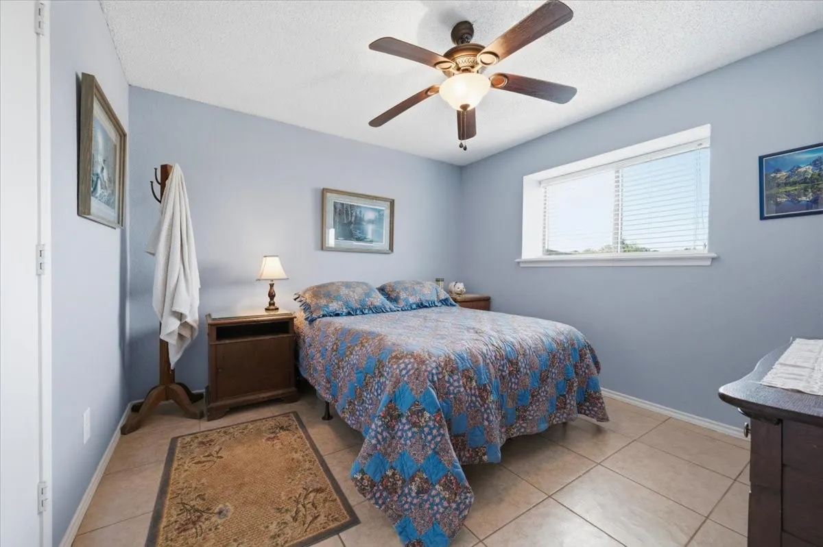 Single Family Residence For Sale in Dallas County , 2118 Artherfield Drive, Carrollton, Texas 75006, 3 Bedroom, 2 Bathroom, 2 Garage spaces, 1,208 Sqft, built in 1983, mls#21359474, Real Estate Agent in Carrollton, Homes For Sale in Dallas county, Homes For Sale in Carrollton, Realtor in Carrollton Texas, Real Estate Brokerage Independent Realty Texas, Luminita Cordes Realtor