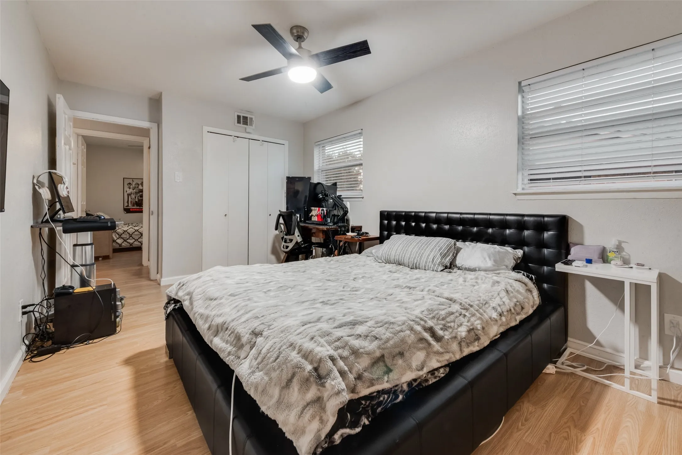 Single Family Residence For Sale in Dallas County , 1310 Bardfield Avenue, Garland, Texas 75041, 3 Bedroom, 2 Bathroom, 2 Garage spaces, 1,510 Sqft, built in 1960, mls#21360682, Real Estate Agent in Garland, Homes For Sale in Dallas county, Homes For Sale in Garland, Realtor in Garland Texas, Real Estate Brokerage Independent Realty Texas, Luminita Cordes Realtor