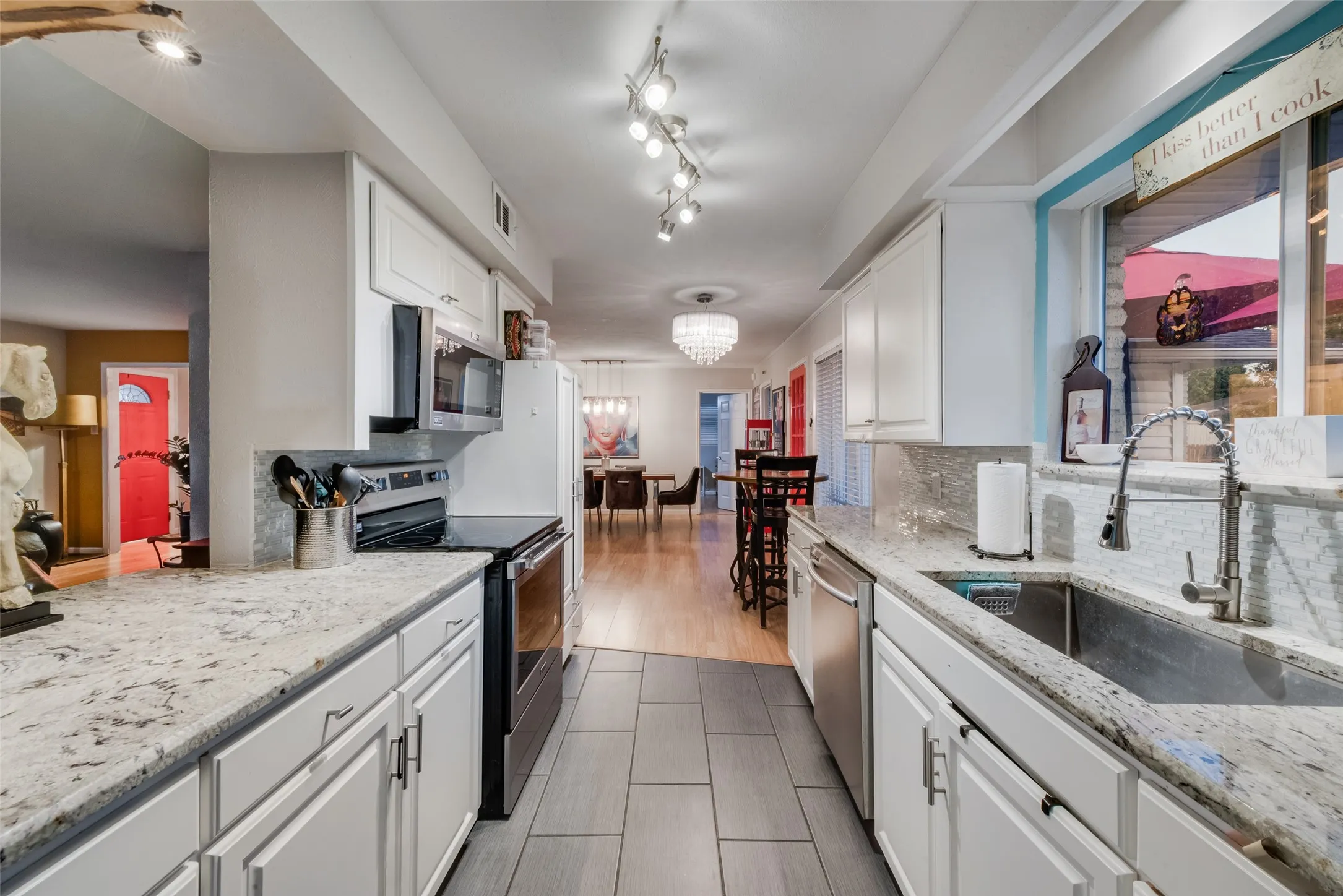 Single Family Residence For Sale in Dallas County , 1310 Bardfield Avenue, Garland, Texas 75041, 3 Bedroom, 2 Bathroom, 2 Garage spaces, 1,510 Sqft, built in 1960, mls#21360682, Real Estate Agent in Garland, Homes For Sale in Dallas county, Homes For Sale in Garland, Realtor in Garland Texas, Real Estate Brokerage Independent Realty Texas, Luminita Cordes Realtor