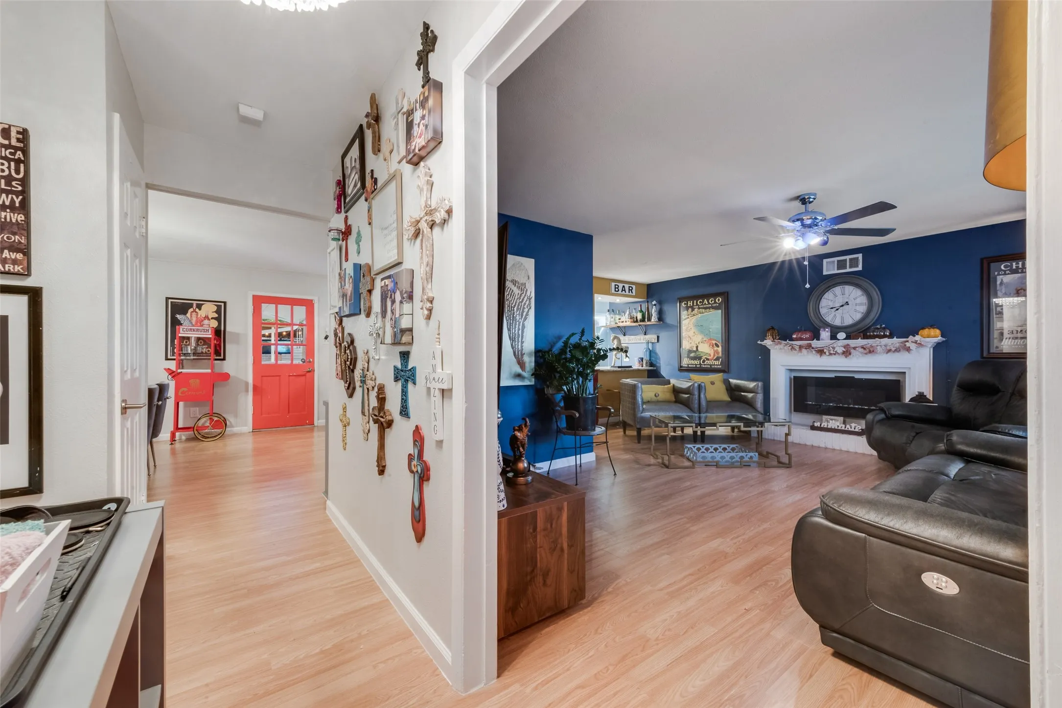 Single Family Residence For Sale in Dallas County , 1310 Bardfield Avenue, Garland, Texas 75041, 3 Bedroom, 2 Bathroom, 2 Garage spaces, 1,510 Sqft, built in 1960, mls#21360682, Real Estate Agent in Garland, Homes For Sale in Dallas county, Homes For Sale in Garland, Realtor in Garland Texas, Real Estate Brokerage Independent Realty Texas, Luminita Cordes Realtor