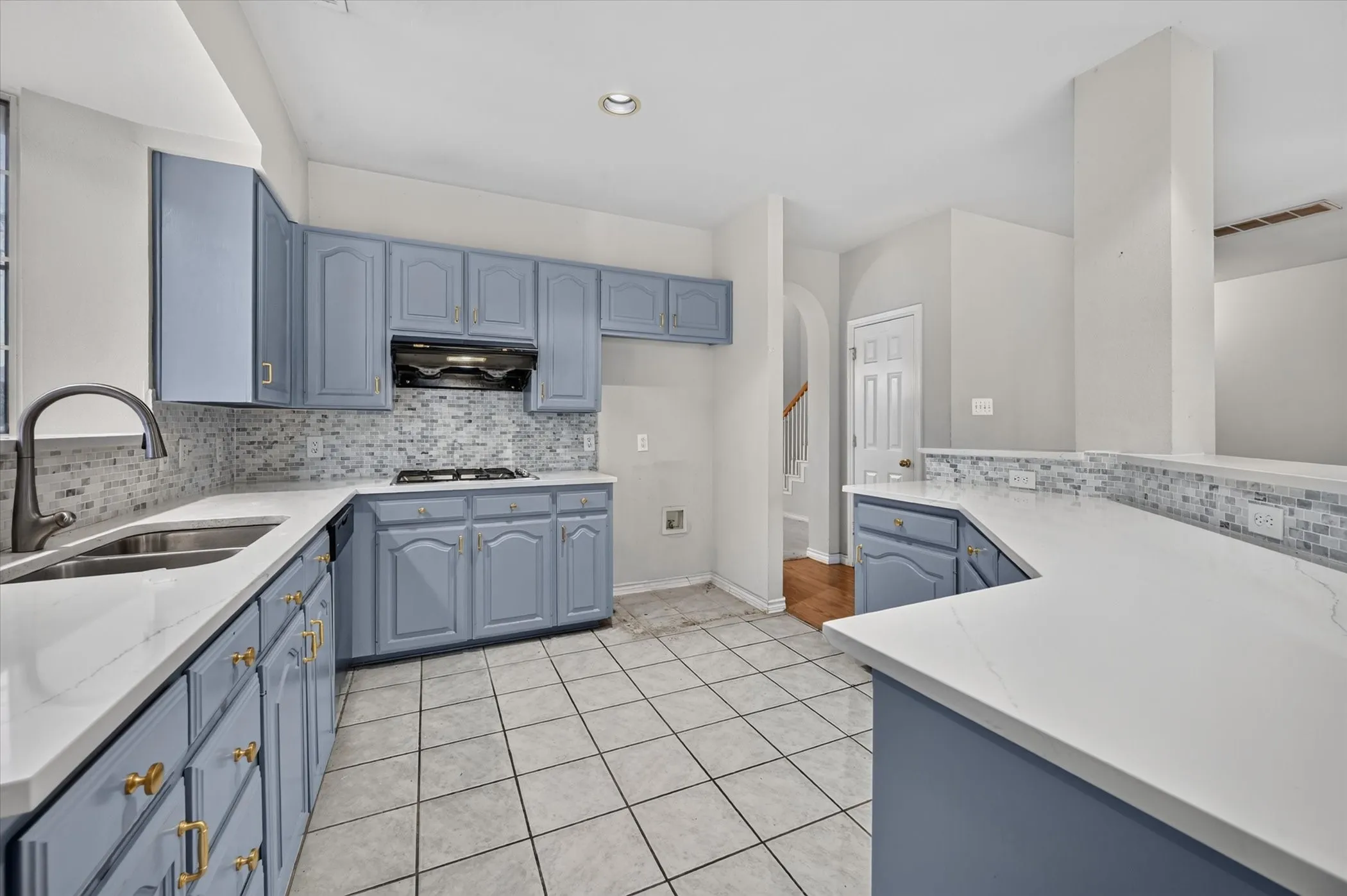 Single Family Residence For Sale in Denton County , 1225 Sam Dennis Drive, Lewisville, Texas 75077, 4 Bedroom, 3 Bathroom, 2 Garage spaces, 2,654 Sqft, built in 1995, mls#21357699, Real Estate Agent in Lewisville, Homes For Sale in Denton county, Homes For Sale in Lewisville, Realtor in Lewisville Texas, Real Estate Brokerage Independent Realty Texas, Luminita Cordes Realtor