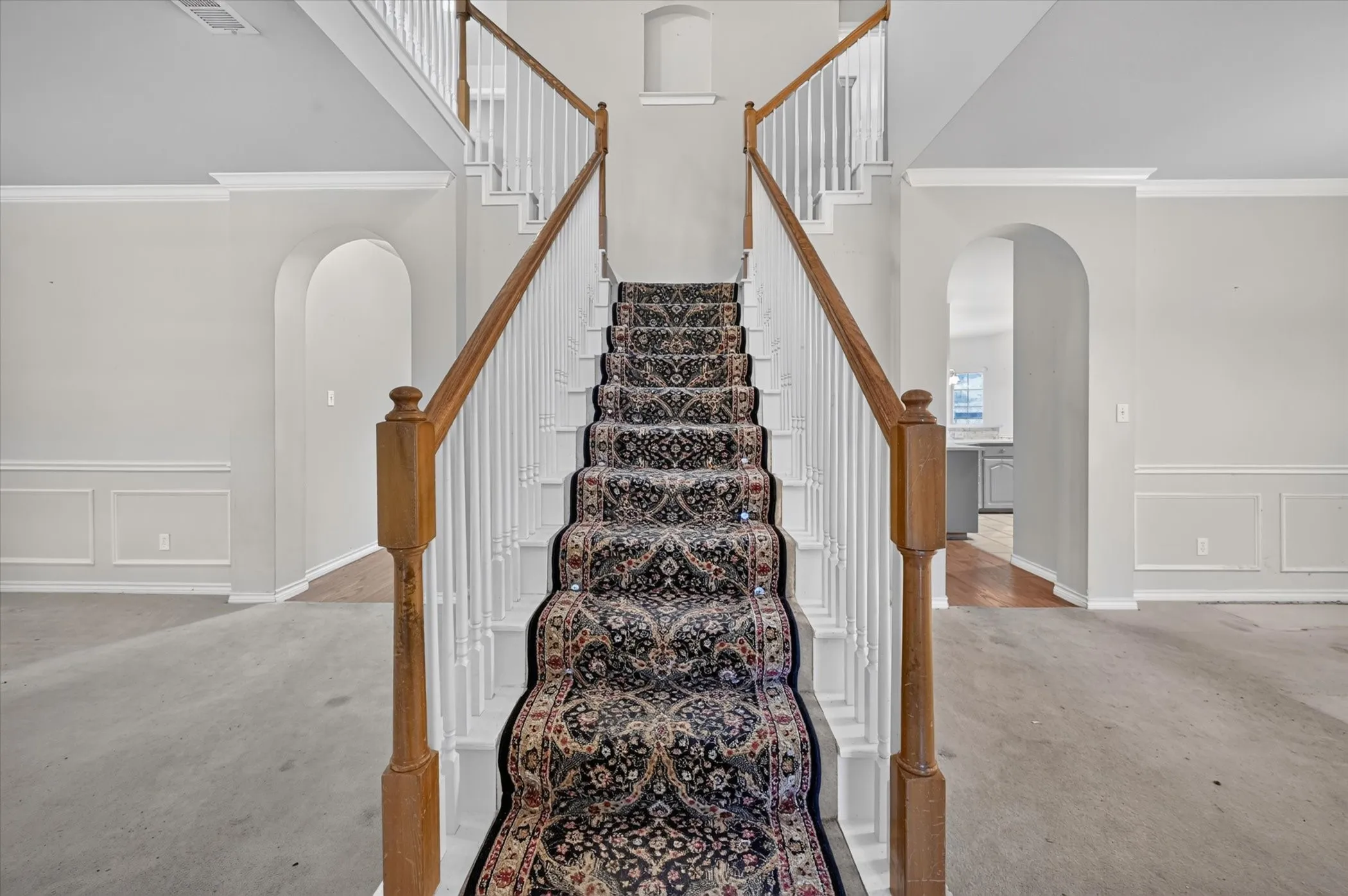 Single Family Residence For Sale in Denton County , 1225 Sam Dennis Drive, Lewisville, Texas 75077, 4 Bedroom, 3 Bathroom, 2 Garage spaces, 2,654 Sqft, built in 1995, mls#21357699, Real Estate Agent in Lewisville, Homes For Sale in Denton county, Homes For Sale in Lewisville, Realtor in Lewisville Texas, Real Estate Brokerage Independent Realty Texas, Luminita Cordes Realtor