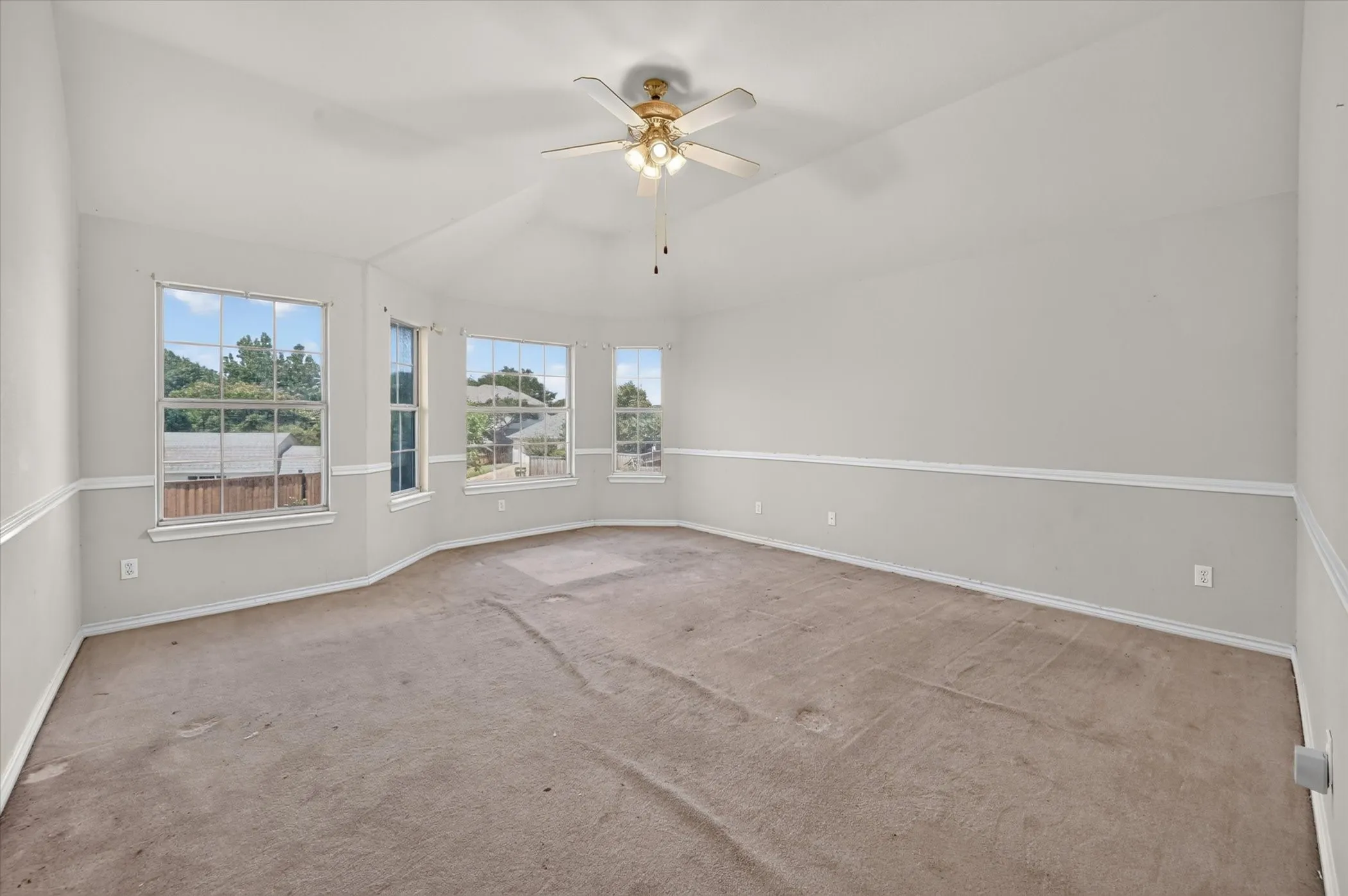 Single Family Residence For Sale in Denton County , 1225 Sam Dennis Drive, Lewisville, Texas 75077, 4 Bedroom, 3 Bathroom, 2 Garage spaces, 2,654 Sqft, built in 1995, mls#21357699, Real Estate Agent in Lewisville, Homes For Sale in Denton county, Homes For Sale in Lewisville, Realtor in Lewisville Texas, Real Estate Brokerage Independent Realty Texas, Luminita Cordes Realtor