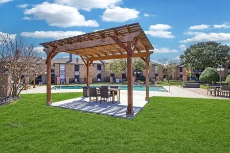 Free app and admin for a look and lease