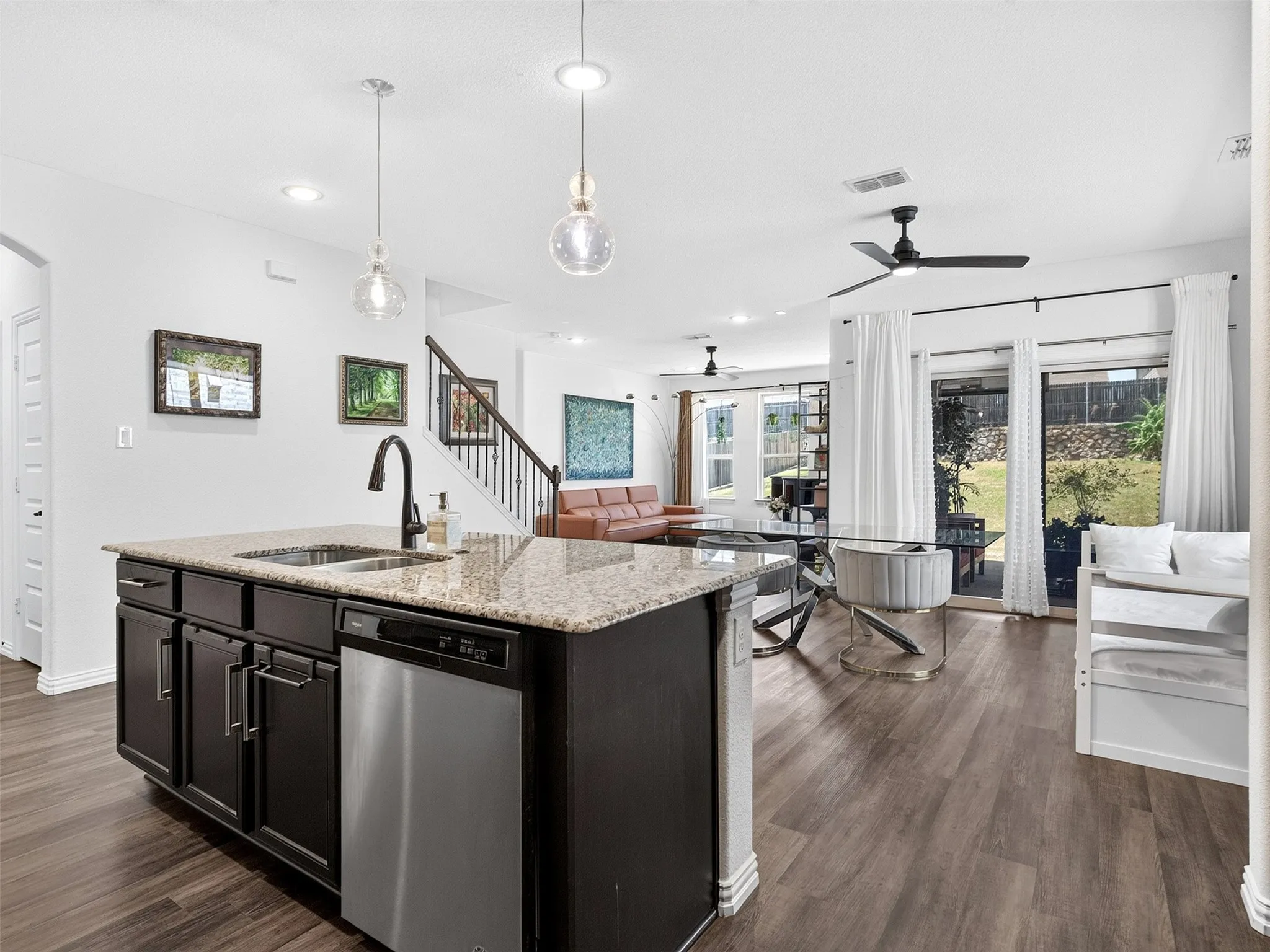 Single Family Residence For Rent in Denton County , 3616 Carmel Hills Drive, Denton, Texas 76208, 3 Bedroom, 3 Bathroom, 2 Garage spaces, 2,270 Sqft, built in 2020, mls#21359578, Real Estate Agent in Denton, Homes For Rent in Denton county, Homes For Rent in Denton, Realtor in Denton Texas, Real Estate Brokerage Independent Realty Texas, Luminita Cordes Realtor