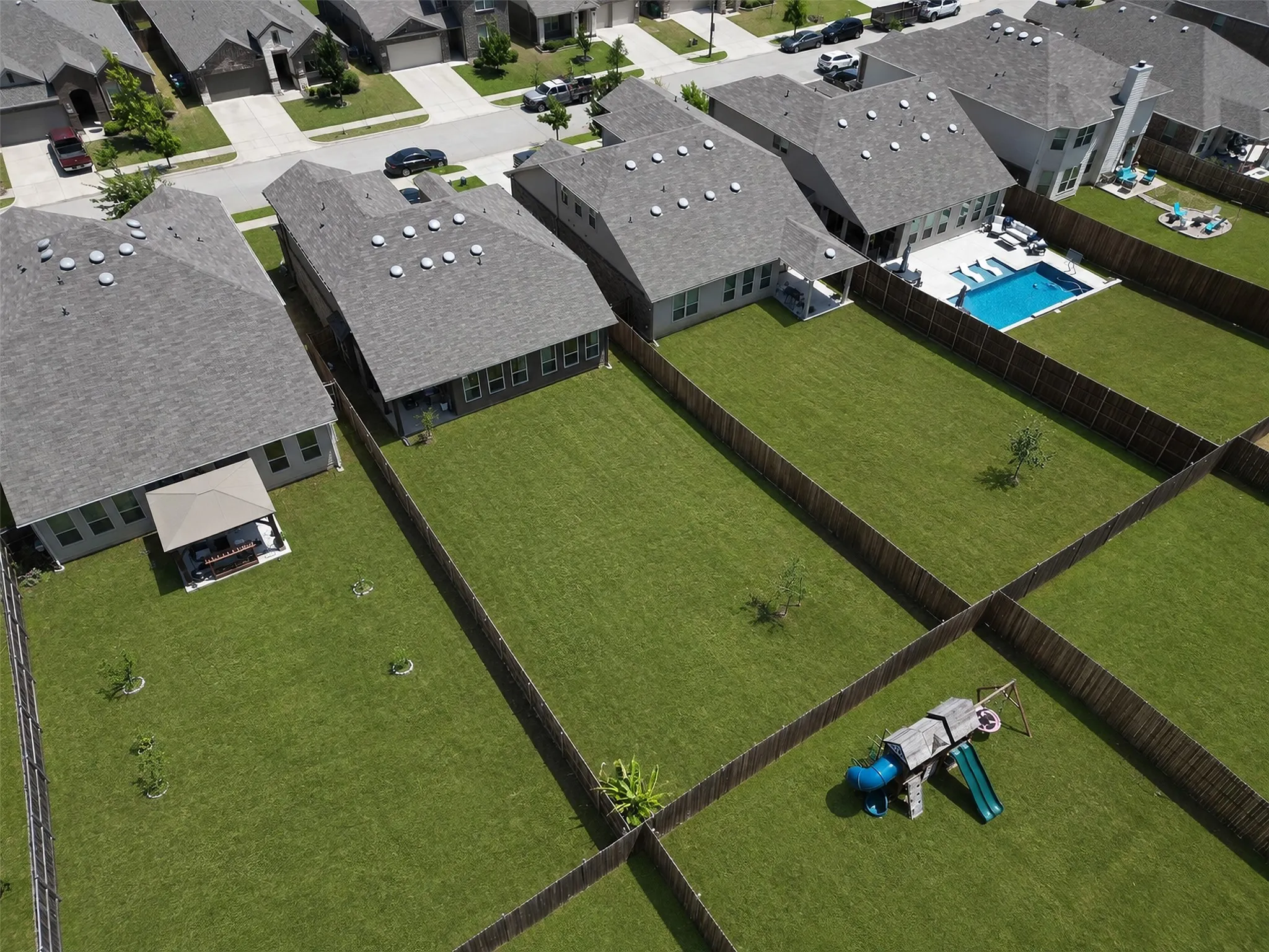 Single Family Residence For Rent in Denton County , 3616 Carmel Hills Drive, Denton, Texas 76208, 3 Bedroom, 3 Bathroom, 2 Garage spaces, 2,270 Sqft, built in 2020, mls#21359578, Real Estate Agent in Denton, Homes For Rent in Denton county, Homes For Rent in Denton, Realtor in Denton Texas, Real Estate Brokerage Independent Realty Texas, Luminita Cordes Realtor