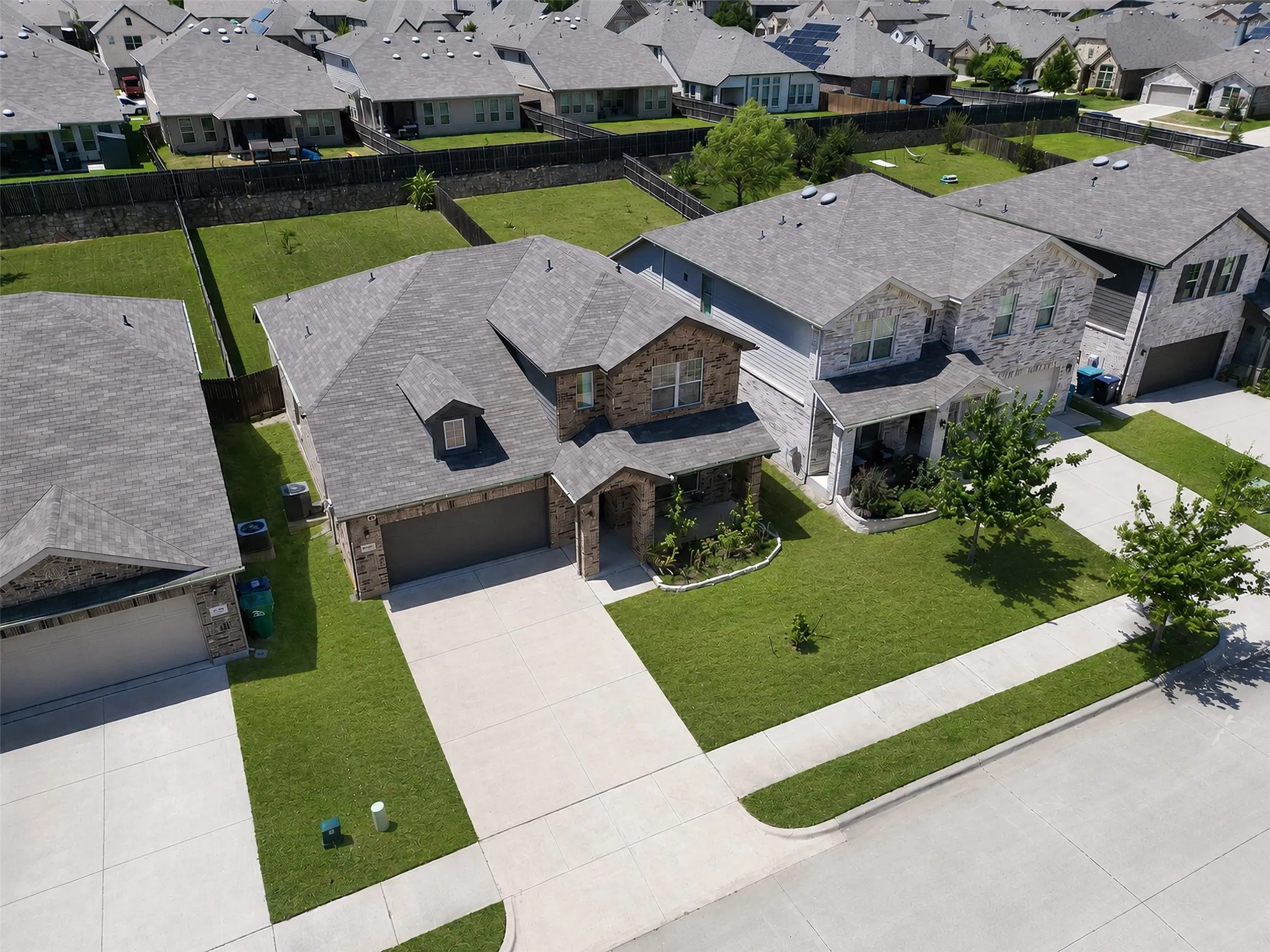 Single Family Residence For Rent in Denton County , 3616 Carmel Hills Drive, Denton, Texas 76208, 3 Bedroom, 3 Bathroom, 2 Garage spaces, 2,270 Sqft, built in 2020, mls#21359578, Real Estate Agent in Denton, Homes For Rent in Denton county, Homes For Rent in Denton, Realtor in Denton Texas, Real Estate Brokerage Independent Realty Texas, Luminita Cordes Realtor