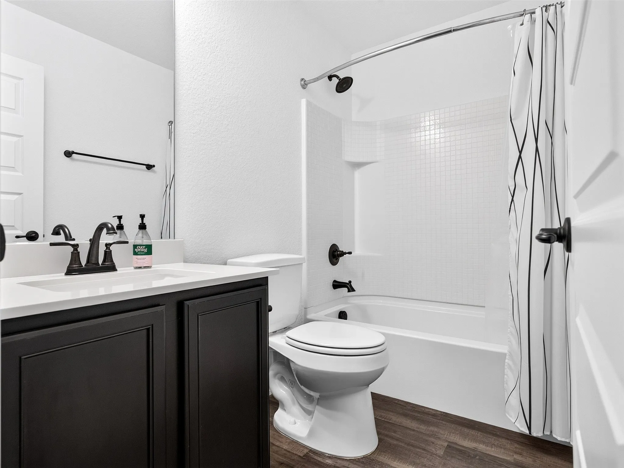 Single Family Residence For Rent in Denton County , 3616 Carmel Hills Drive, Denton, Texas 76208, 3 Bedroom, 3 Bathroom, 2 Garage spaces, 2,270 Sqft, built in 2020, mls#21359578, Real Estate Agent in Denton, Homes For Rent in Denton county, Homes For Rent in Denton, Realtor in Denton Texas, Real Estate Brokerage Independent Realty Texas, Luminita Cordes Realtor