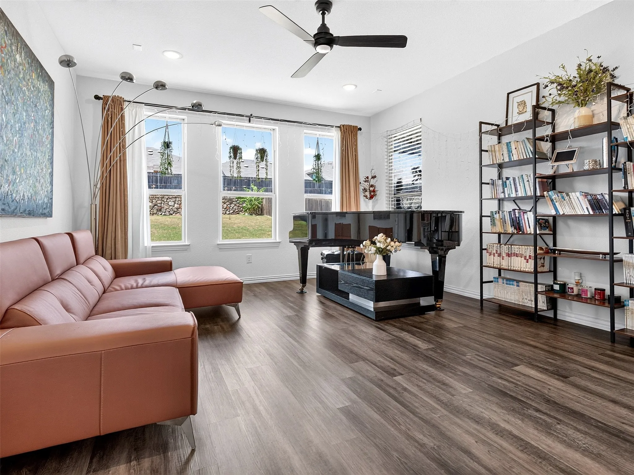 Single Family Residence For Rent in Denton County , 3616 Carmel Hills Drive, Denton, Texas 76208, 3 Bedroom, 3 Bathroom, 2 Garage spaces, 2,270 Sqft, built in 2020, mls#21359578, Real Estate Agent in Denton, Homes For Rent in Denton county, Homes For Rent in Denton, Realtor in Denton Texas, Real Estate Brokerage Independent Realty Texas, Luminita Cordes Realtor