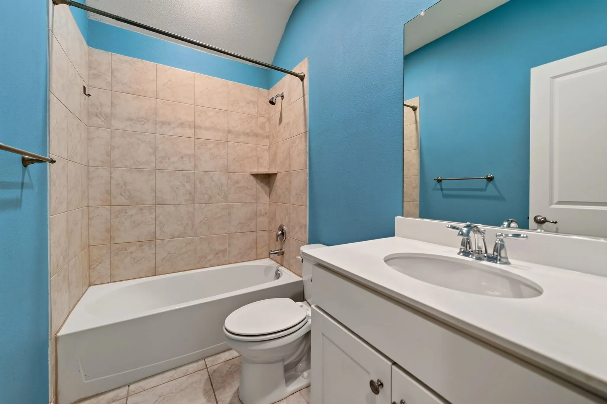 Single Family Residence For Sale in Kaufman County , 5825 Melville Lane, Forney, Texas 75126, 3 Bedroom, 2 Bathroom, 2 Garage spaces, 1,853 Sqft, built in 2019, mls#21359131, Real Estate Agent in Forney, Homes For Sale in Kaufman county, Homes For Sale in Forney, Realtor in Forney Texas, Real Estate Brokerage Independent Realty Texas, Luminita Cordes Realtor