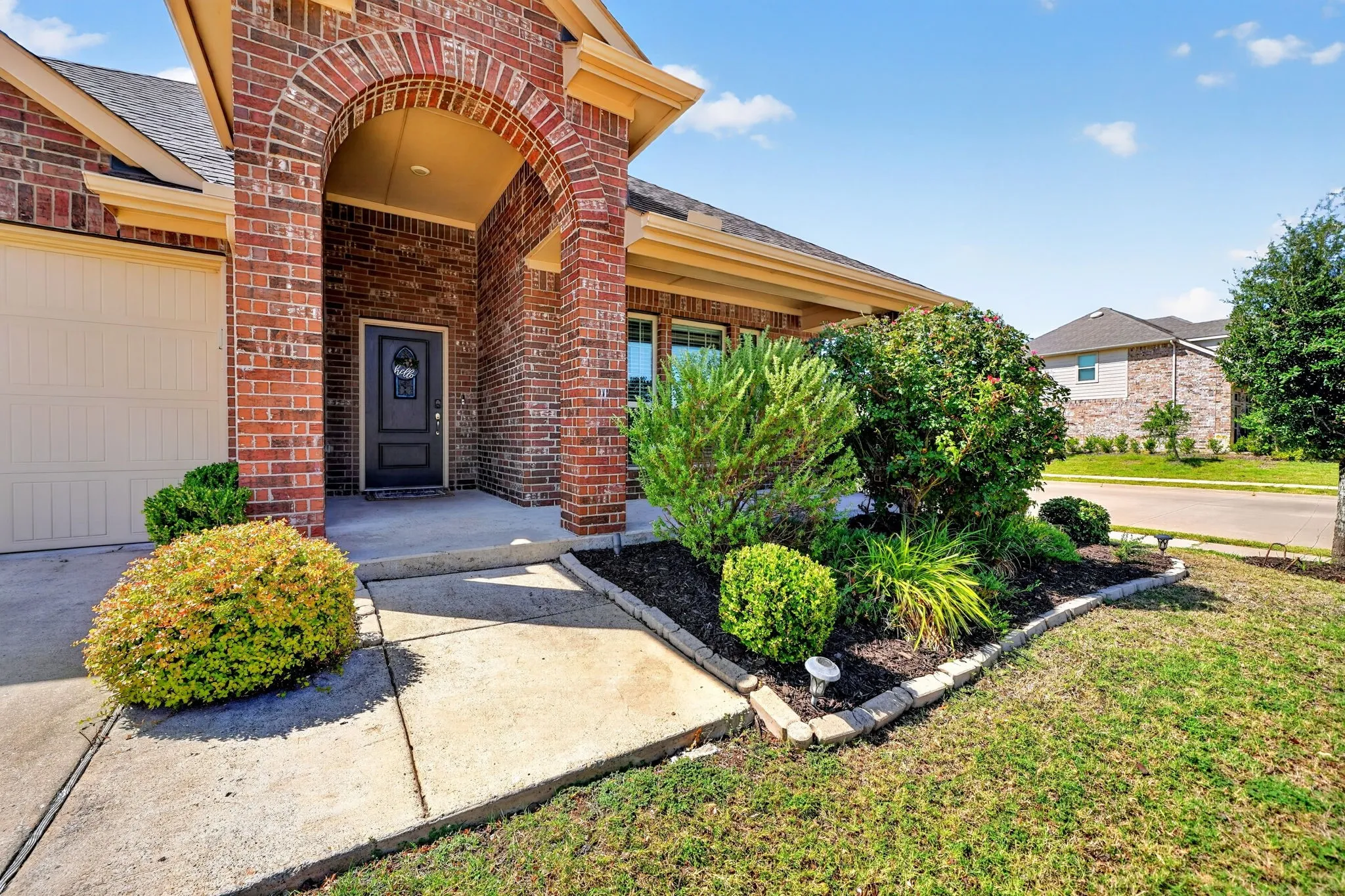 Single Family Residence For Sale in Kaufman County , 5825 Melville Lane, Forney, Texas 75126, 3 Bedroom, 2 Bathroom, 2 Garage spaces, 1,853 Sqft, built in 2019, mls#21359131, Real Estate Agent in Forney, Homes For Sale in Kaufman county, Homes For Sale in Forney, Realtor in Forney Texas, Real Estate Brokerage Independent Realty Texas, Luminita Cordes Realtor