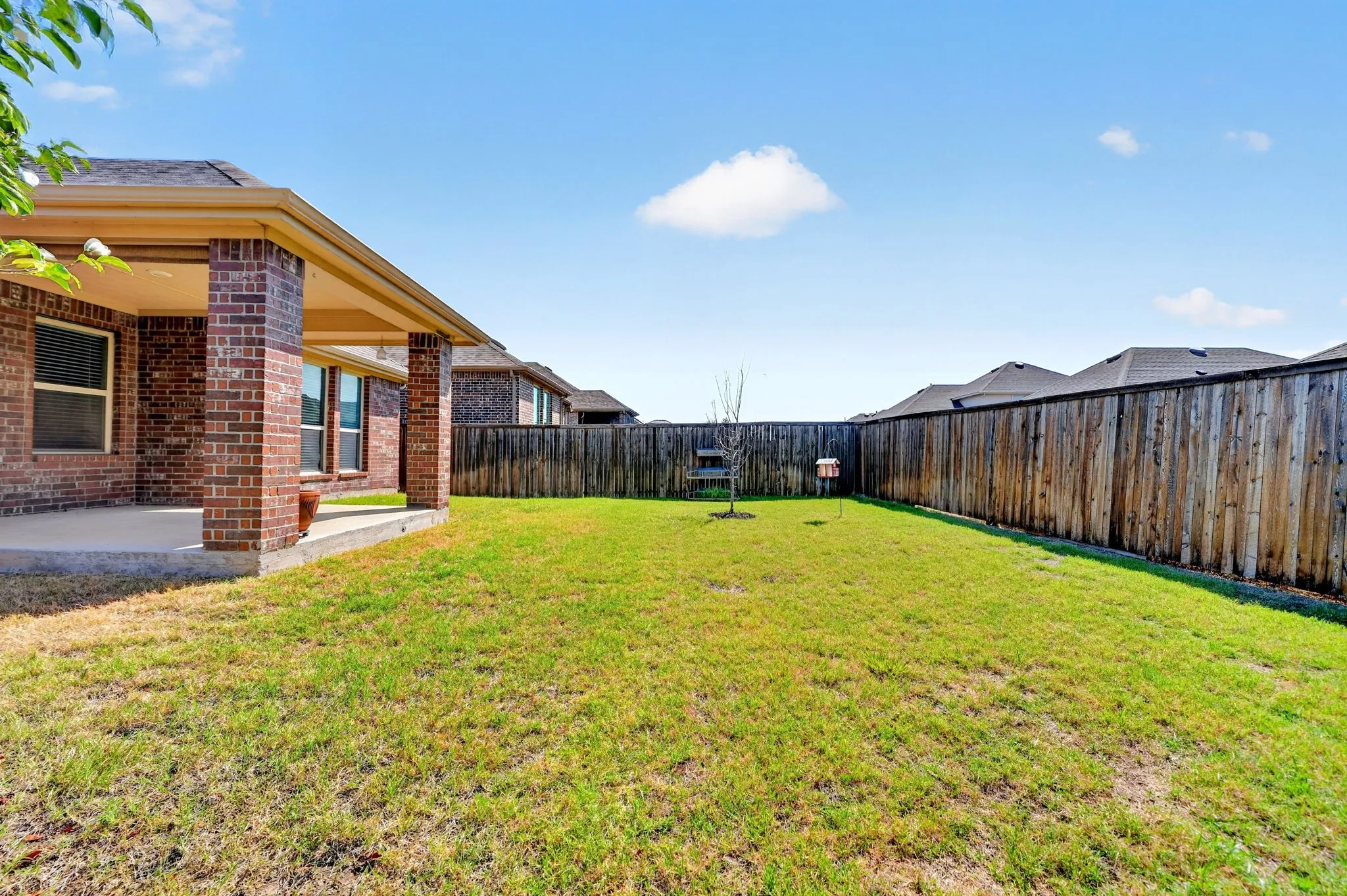 Single Family Residence For Sale in Kaufman County , 5825 Melville Lane, Forney, Texas 75126, 3 Bedroom, 2 Bathroom, 2 Garage spaces, 1,853 Sqft, built in 2019, mls#21359131, Real Estate Agent in Forney, Homes For Sale in Kaufman county, Homes For Sale in Forney, Realtor in Forney Texas, Real Estate Brokerage Independent Realty Texas, Luminita Cordes Realtor