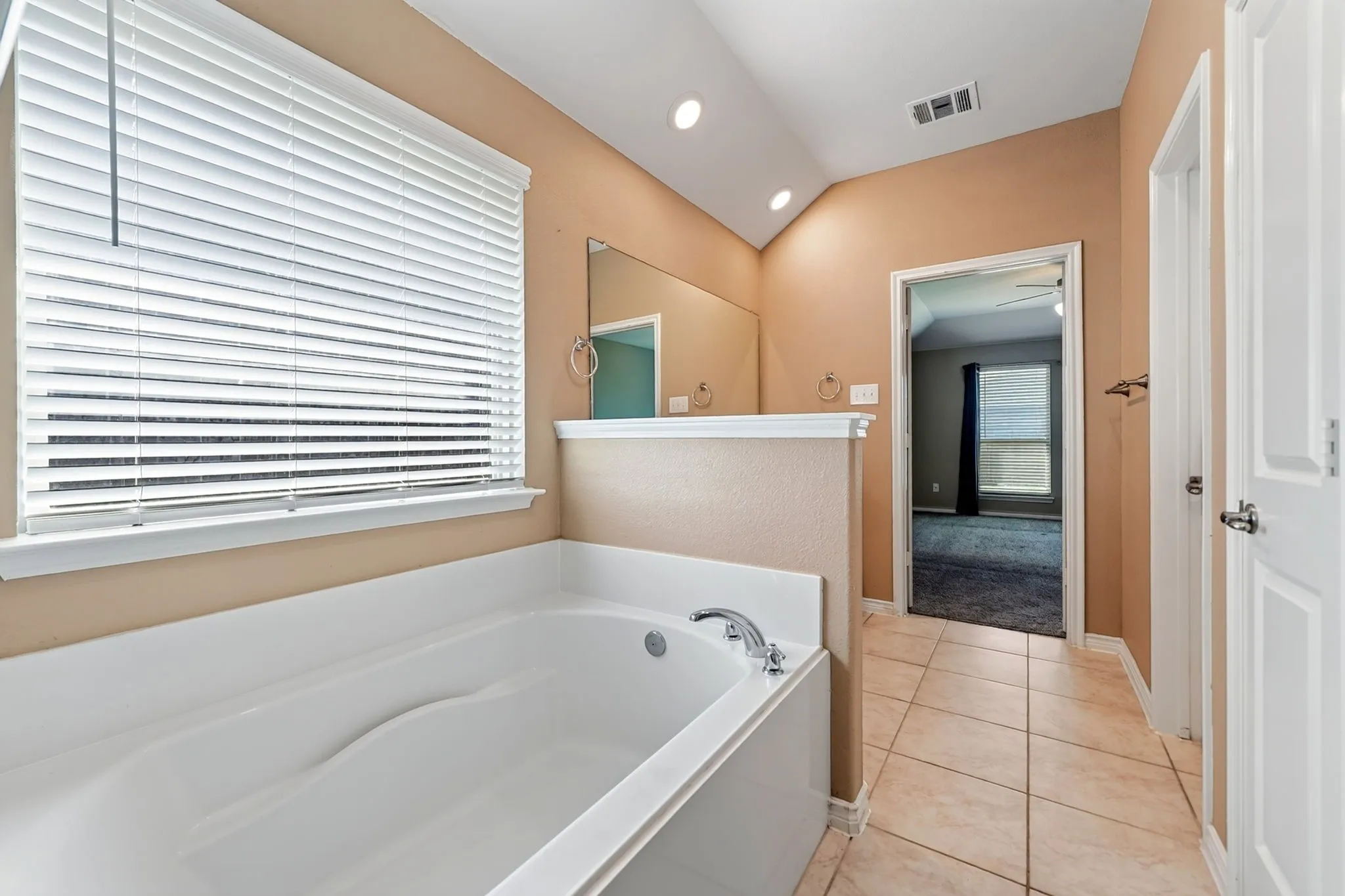 Single Family Residence For Sale in Kaufman County , 5825 Melville Lane, Forney, Texas 75126, 3 Bedroom, 2 Bathroom, 2 Garage spaces, 1,853 Sqft, built in 2019, mls#21359131, Real Estate Agent in Forney, Homes For Sale in Kaufman county, Homes For Sale in Forney, Realtor in Forney Texas, Real Estate Brokerage Independent Realty Texas, Luminita Cordes Realtor