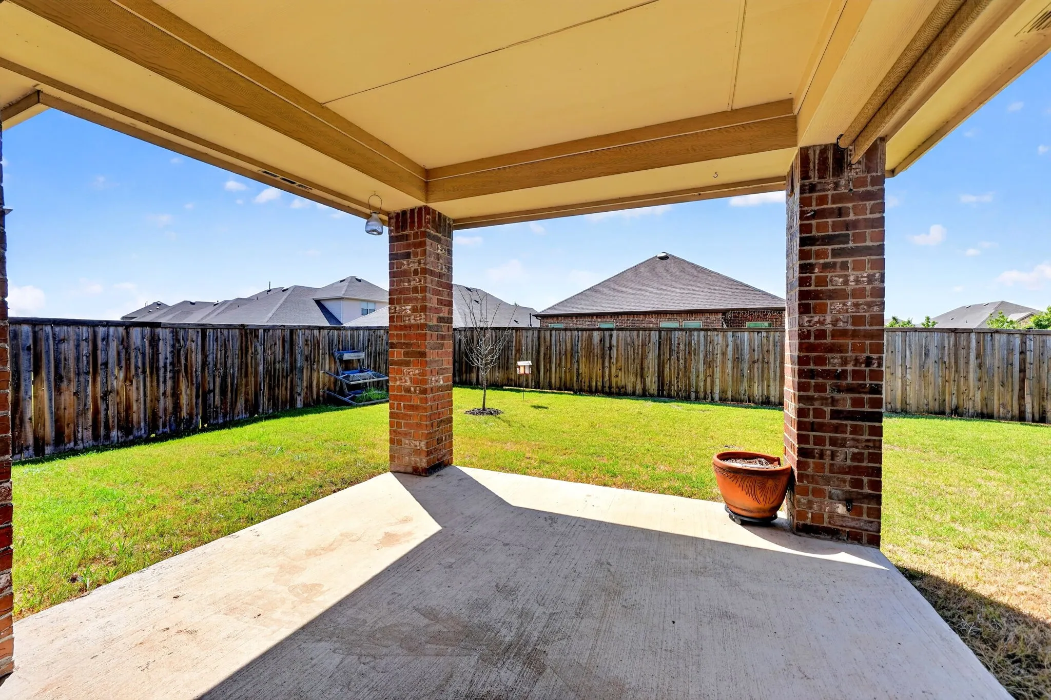 Single Family Residence For Sale in Kaufman County , 5825 Melville Lane, Forney, Texas 75126, 3 Bedroom, 2 Bathroom, 2 Garage spaces, 1,853 Sqft, built in 2019, mls#21359131, Real Estate Agent in Forney, Homes For Sale in Kaufman county, Homes For Sale in Forney, Realtor in Forney Texas, Real Estate Brokerage Independent Realty Texas, Luminita Cordes Realtor