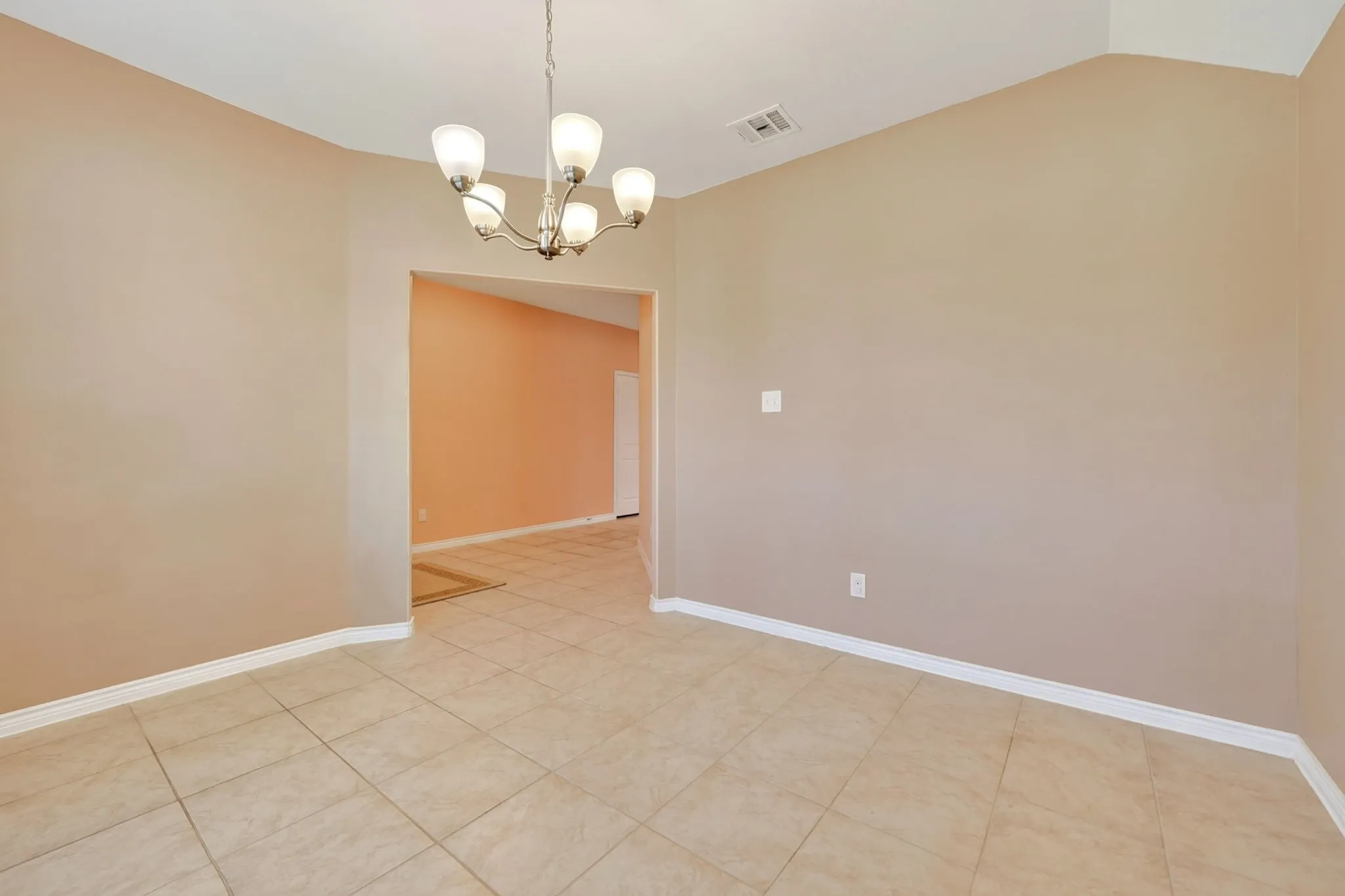 Single Family Residence For Sale in Kaufman County , 5825 Melville Lane, Forney, Texas 75126, 3 Bedroom, 2 Bathroom, 2 Garage spaces, 1,853 Sqft, built in 2019, mls#21359131, Real Estate Agent in Forney, Homes For Sale in Kaufman county, Homes For Sale in Forney, Realtor in Forney Texas, Real Estate Brokerage Independent Realty Texas, Luminita Cordes Realtor
