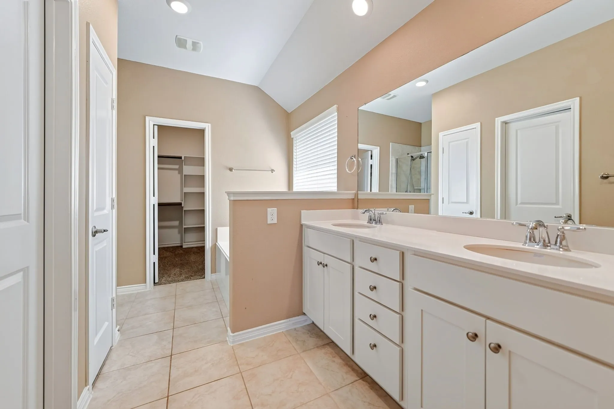 Single Family Residence For Sale in Kaufman County , 5825 Melville Lane, Forney, Texas 75126, 3 Bedroom, 2 Bathroom, 2 Garage spaces, 1,853 Sqft, built in 2019, mls#21359131, Real Estate Agent in Forney, Homes For Sale in Kaufman county, Homes For Sale in Forney, Realtor in Forney Texas, Real Estate Brokerage Independent Realty Texas, Luminita Cordes Realtor