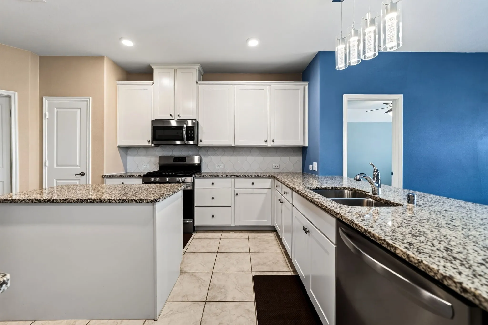 Single Family Residence For Sale in Kaufman County , 5825 Melville Lane, Forney, Texas 75126, 3 Bedroom, 2 Bathroom, 2 Garage spaces, 1,853 Sqft, built in 2019, mls#21359131, Real Estate Agent in Forney, Homes For Sale in Kaufman county, Homes For Sale in Forney, Realtor in Forney Texas, Real Estate Brokerage Independent Realty Texas, Luminita Cordes Realtor