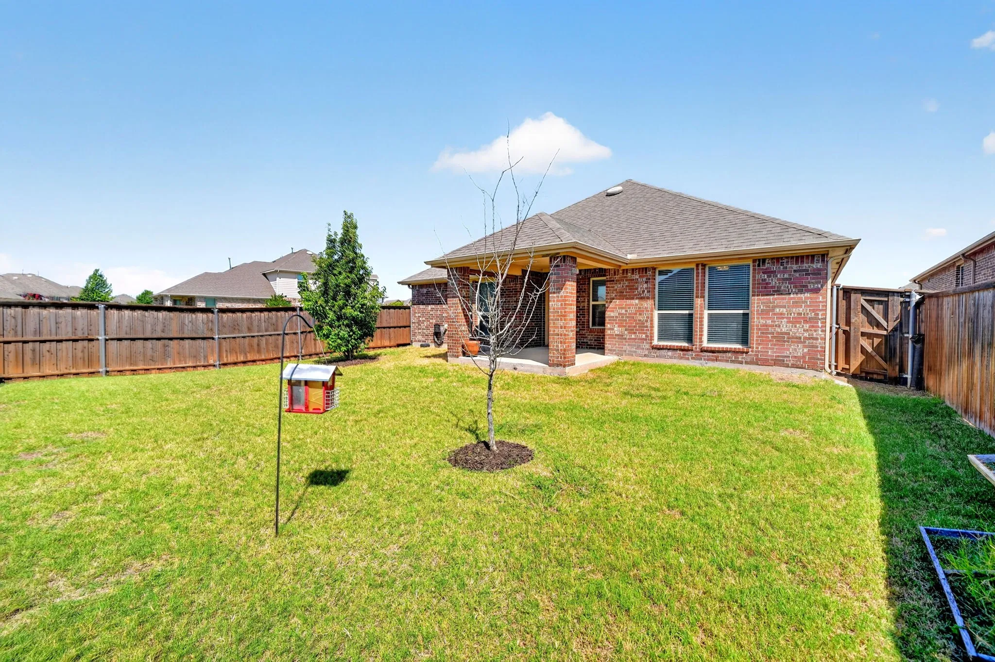 Single Family Residence For Sale in Kaufman County , 5825 Melville Lane, Forney, Texas 75126, 3 Bedroom, 2 Bathroom, 2 Garage spaces, 1,853 Sqft, built in 2019, mls#21359131, Real Estate Agent in Forney, Homes For Sale in Kaufman county, Homes For Sale in Forney, Realtor in Forney Texas, Real Estate Brokerage Independent Realty Texas, Luminita Cordes Realtor