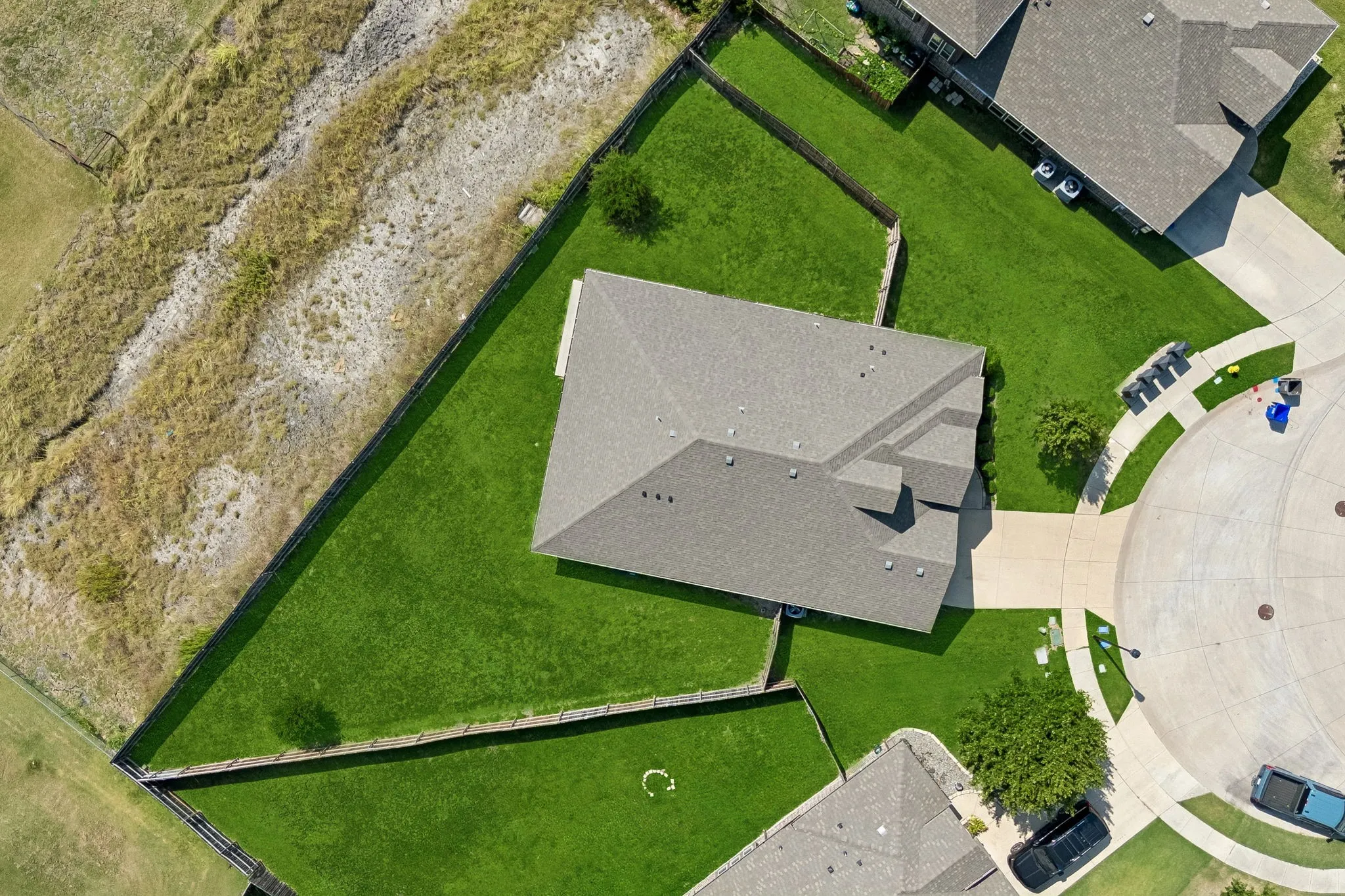 Single Family Residence For Sale in Collin County , 500 Cottage Place, Lavon, Texas 75166, 4 Bedroom, 2 Bathroom, 2 Garage spaces, 2,247 Sqft, built in 2017, mls#21359630, Real Estate Agent in Lavon, Homes For Sale in Collin county, Homes For Sale in Lavon, Realtor in Lavon Texas, Real Estate Brokerage Independent Realty Texas, Luminita Cordes Realtor