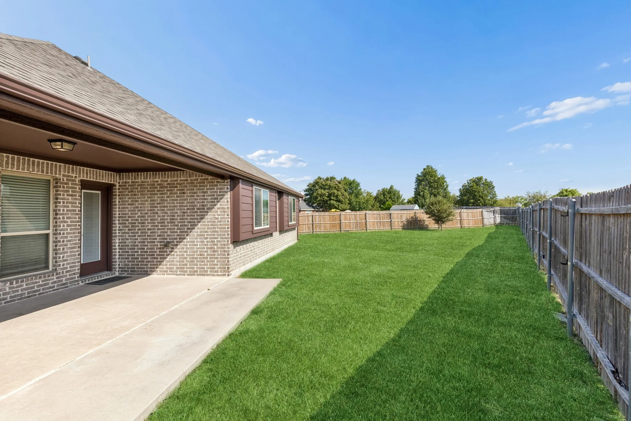 Single Family Residence For Sale in Collin County , 500 Cottage Place, Lavon, Texas 75166, 4 Bedroom, 2 Bathroom, 2 Garage spaces, 2,247 Sqft, built in 2017, mls#21359630, Real Estate Agent in Lavon, Homes For Sale in Collin county, Homes For Sale in Lavon, Realtor in Lavon Texas, Real Estate Brokerage Independent Realty Texas, Luminita Cordes Realtor