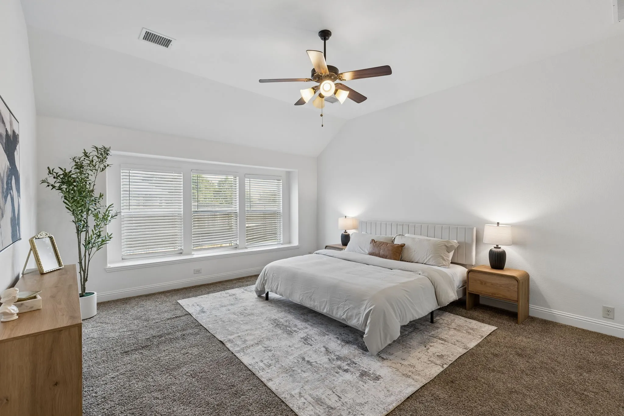 Single Family Residence For Sale in Collin County , 500 Cottage Place, Lavon, Texas 75166, 4 Bedroom, 2 Bathroom, 2 Garage spaces, 2,247 Sqft, built in 2017, mls#21359630, Real Estate Agent in Lavon, Homes For Sale in Collin county, Homes For Sale in Lavon, Realtor in Lavon Texas, Real Estate Brokerage Independent Realty Texas, Luminita Cordes Realtor