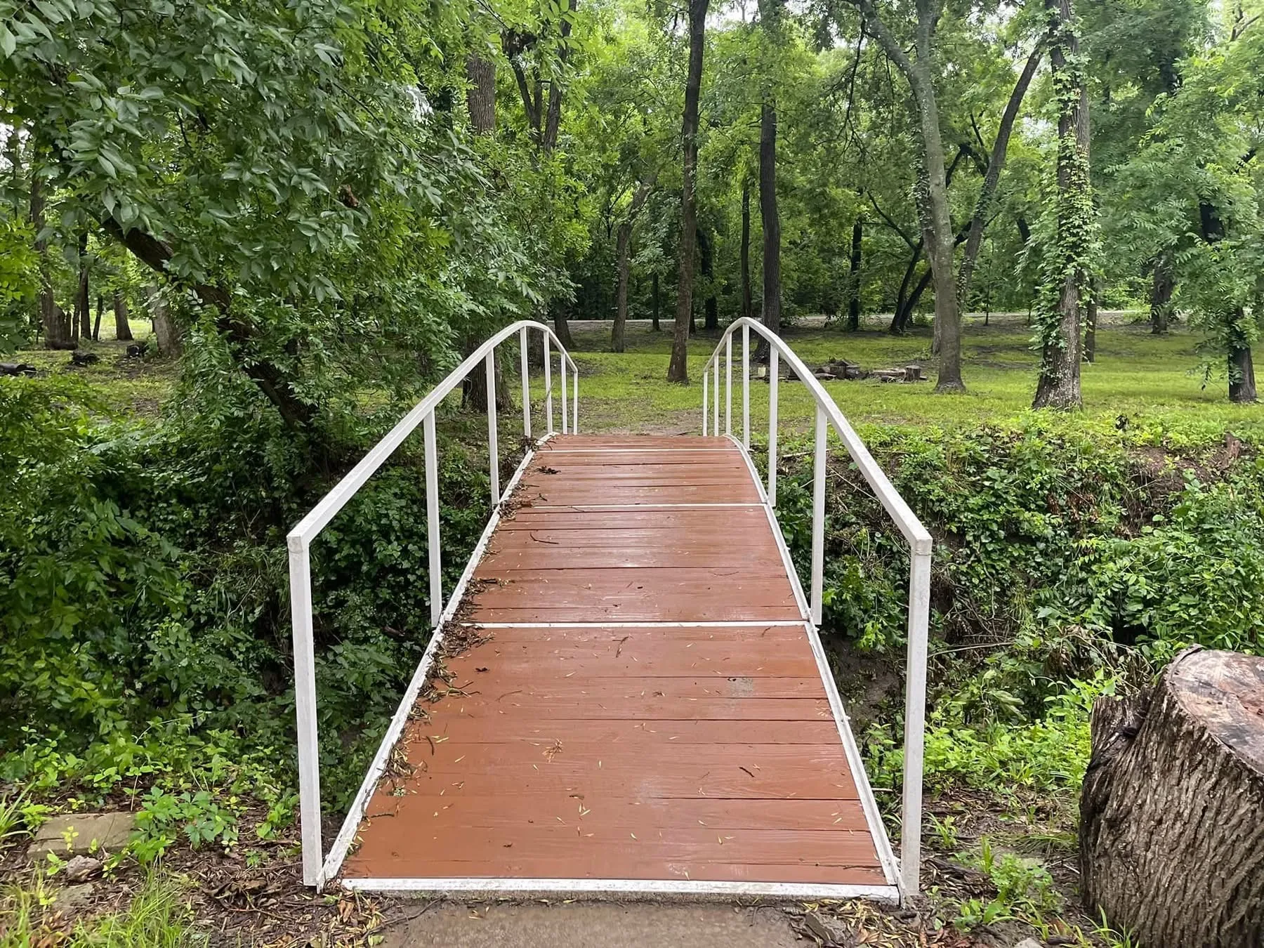 Single Family Residence For Sale in Grayson County , 74 Meadow Hill Lane, Sherman, Texas 75090, 4 Bedroom, 3 Bathroom, 2 Garage spaces, 3,110 Sqft, built in 2001, mls#21360708, Real Estate Agent in Sherman, Homes For Sale in Grayson county, Homes For Sale in Sherman, Realtor in Sherman Texas, Real Estate Brokerage Independent Realty Texas, Luminita Cordes Realtor