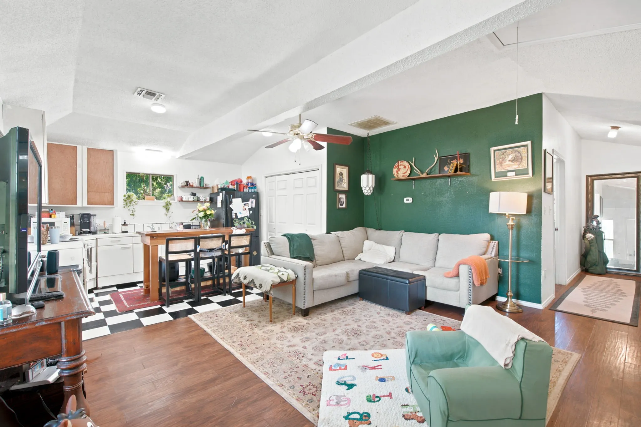 Guest House 2/2