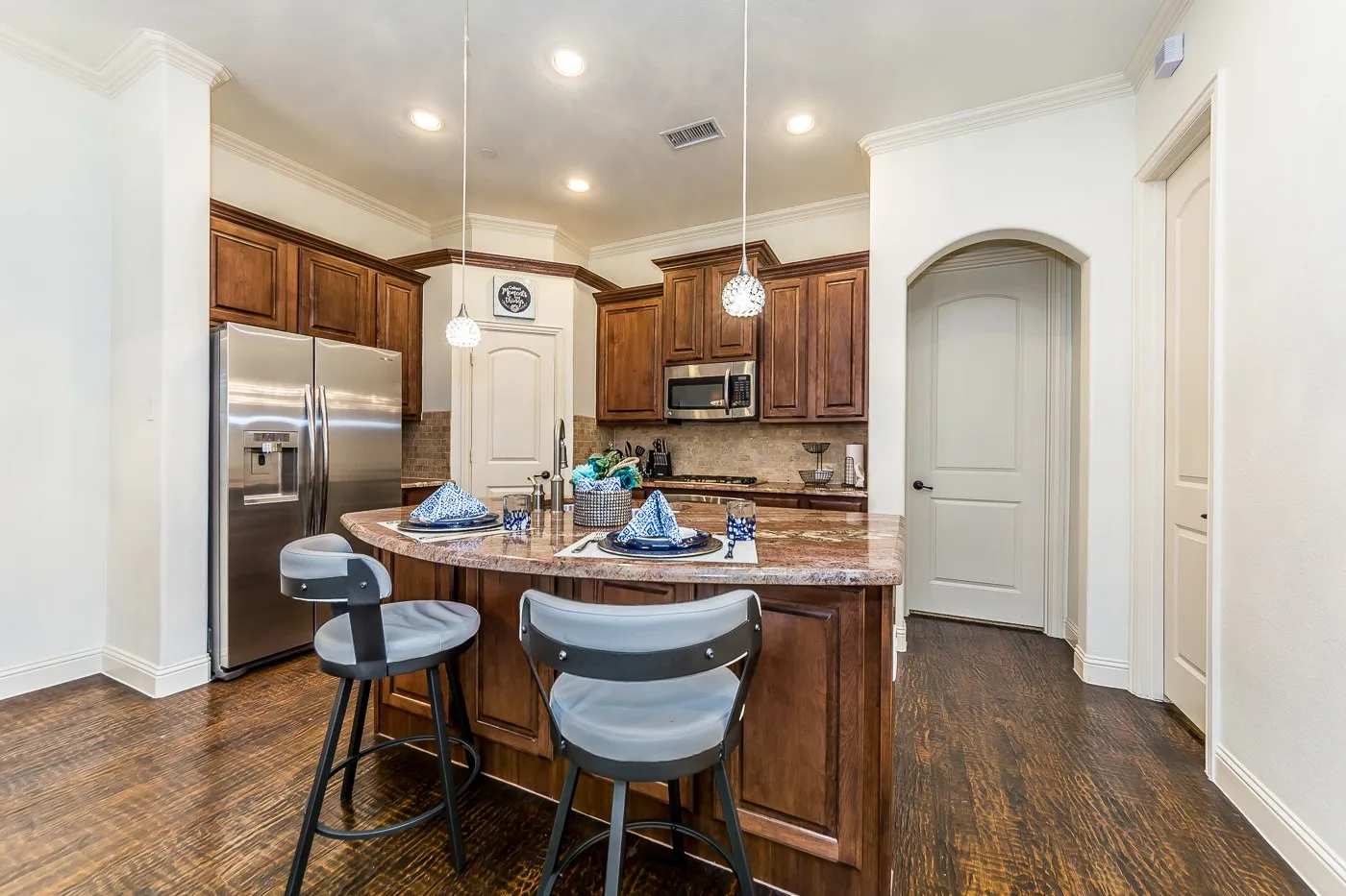 Townhouse For Rent in Collin County , 7920 Osborn Parkway, Plano, Texas 75024, 3 Bedroom, 4 Bathroom, 2 Garage spaces, 2,054 Sqft, built in 2010, mls#21360711, Real Estate Agent in Plano, Homes For Rent in Collin county, Homes For Rent in Plano, Realtor in Plano Texas, Real Estate Brokerage Independent Realty Texas, Luminita Cordes Realtor