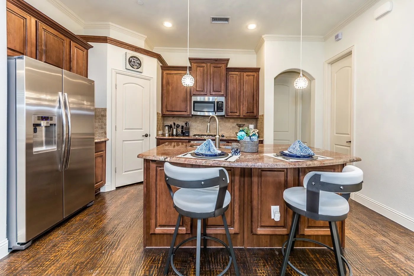 Townhouse For Rent in Collin County , 7920 Osborn Parkway, Plano, Texas 75024, 3 Bedroom, 4 Bathroom, 2 Garage spaces, 2,054 Sqft, built in 2010, mls#21360711, Real Estate Agent in Plano, Homes For Rent in Collin county, Homes For Rent in Plano, Realtor in Plano Texas, Real Estate Brokerage Independent Realty Texas, Luminita Cordes Realtor