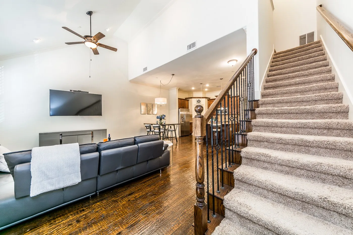 Townhouse For Rent in Collin County , 7920 Osborn Parkway, Plano, Texas 75024, 3 Bedroom, 4 Bathroom, 2 Garage spaces, 2,054 Sqft, built in 2010, mls#21360711, Real Estate Agent in Plano, Homes For Rent in Collin county, Homes For Rent in Plano, Realtor in Plano Texas, Real Estate Brokerage Independent Realty Texas, Luminita Cordes Realtor