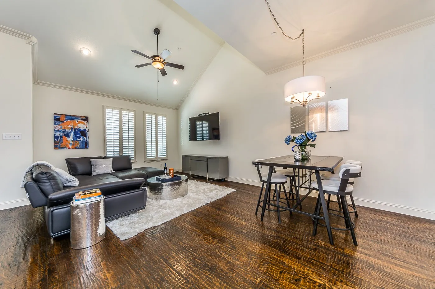 Townhouse For Rent in Collin County , 7920 Osborn Parkway, Plano, Texas 75024, 3 Bedroom, 4 Bathroom, 2 Garage spaces, 2,054 Sqft, built in 2010, mls#21360711, Real Estate Agent in Plano, Homes For Rent in Collin county, Homes For Rent in Plano, Realtor in Plano Texas, Real Estate Brokerage Independent Realty Texas, Luminita Cordes Realtor