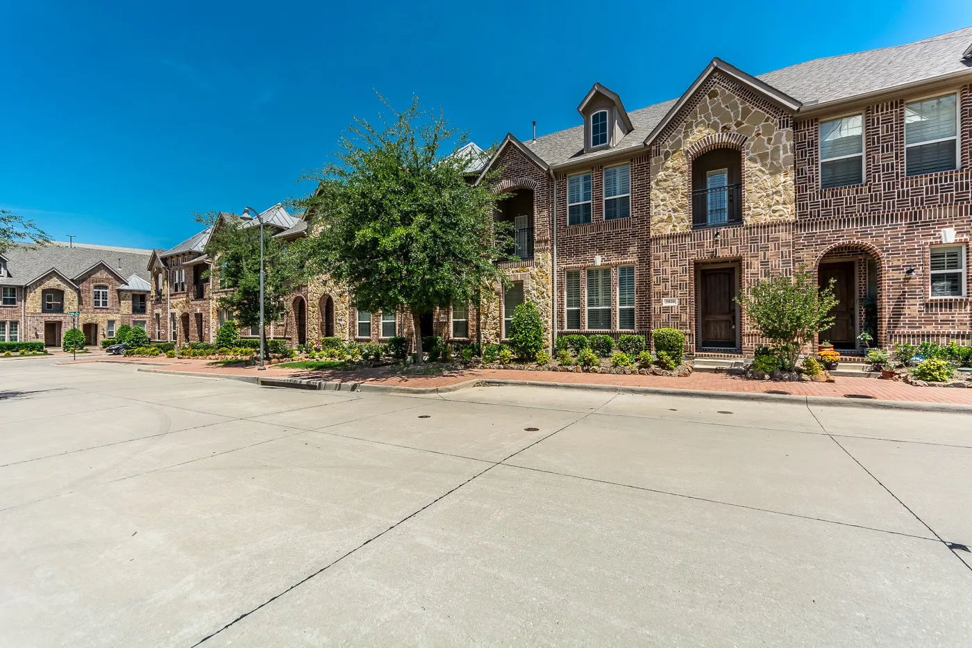 Townhouse For Rent in Collin County , 7920 Osborn Parkway, Plano, Texas 75024, 3 Bedroom, 4 Bathroom, 2 Garage spaces, 2,054 Sqft, built in 2010, mls#21360711, Real Estate Agent in Plano, Homes For Rent in Collin county, Homes For Rent in Plano, Realtor in Plano Texas, Real Estate Brokerage Independent Realty Texas, Luminita Cordes Realtor