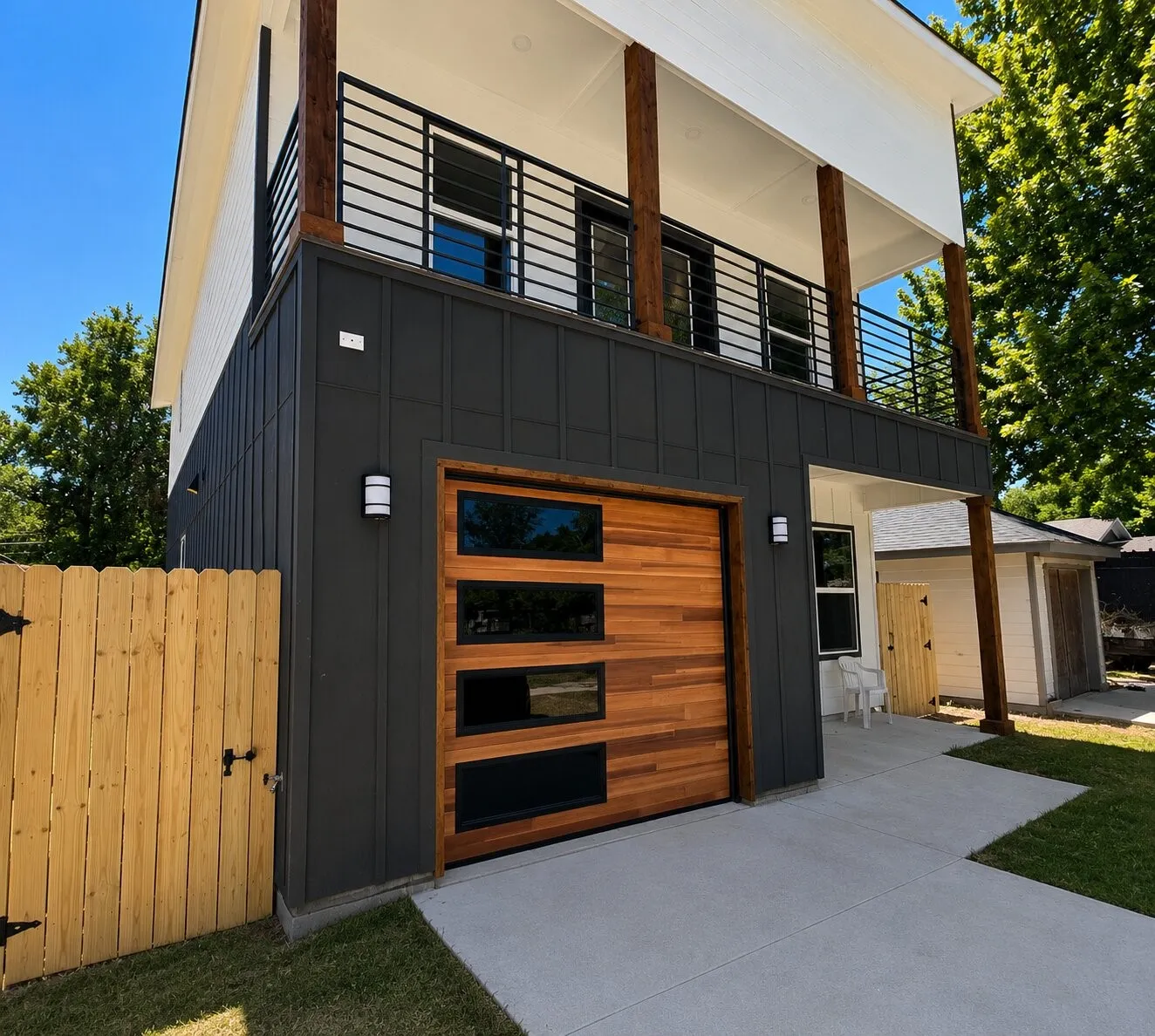 Single Family Residence For Sale in Dallas County , 2542 Hooper Street, Dallas, Texas 75215, 3 Bedroom, 3 Bathroom, 1 Garage spaces, 1,707 Sqft, built in 2026, mls#21360713, Real Estate Agent in Dallas, Homes For Sale in Dallas county, Homes For Sale in Dallas, Realtor in Dallas Texas, Real Estate Brokerage Independent Realty Texas, Luminita Cordes Realtor