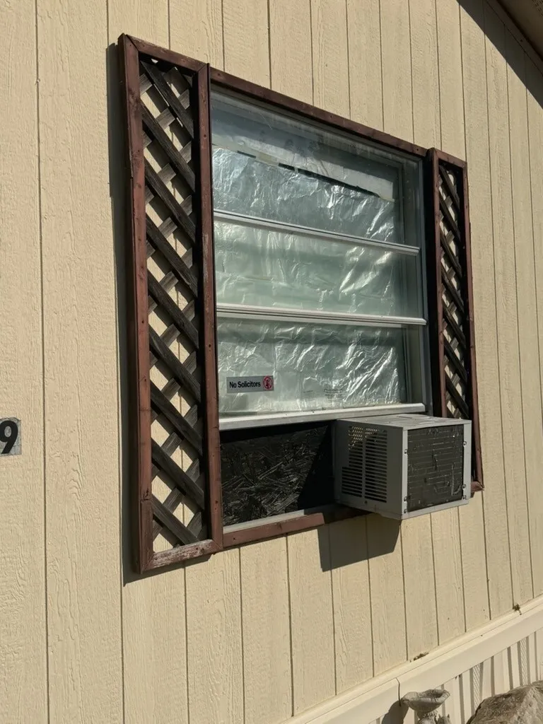 Mobile Home For Sale in Wise County , 1002 E Business 380 9, Decatur, Texas 76234, 3 Bedroom, 2 Bathroom, Garage spaces, 960 Sqft, built in 2013, mls#21360712, Real Estate Agent in Decatur, Homes For Sale in Wise county, Homes For Sale in Decatur, Realtor in Decatur Texas, Real Estate Brokerage Independent Realty Texas, Luminita Cordes Realtor