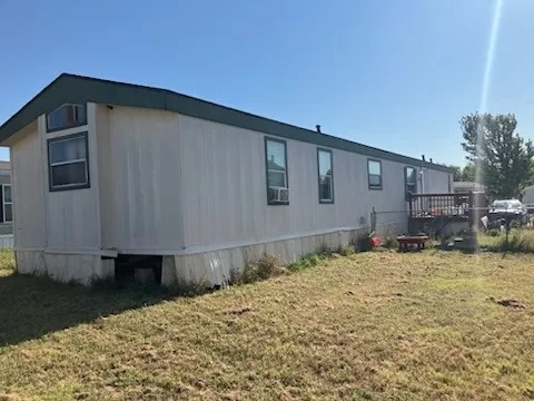 Mobile Home For Sale in Denton County , 106 Preston Drive, Sanger, Texas 76266, 3 Bedroom, 2 Bathroom, Garage spaces, 1,368 Sqft, built in 1997, mls#21360714, Real Estate Agent in Sanger, Homes For Sale in Denton county, Homes For Sale in Sanger, Realtor in Sanger Texas, Real Estate Brokerage Independent Realty Texas, Luminita Cordes Realtor