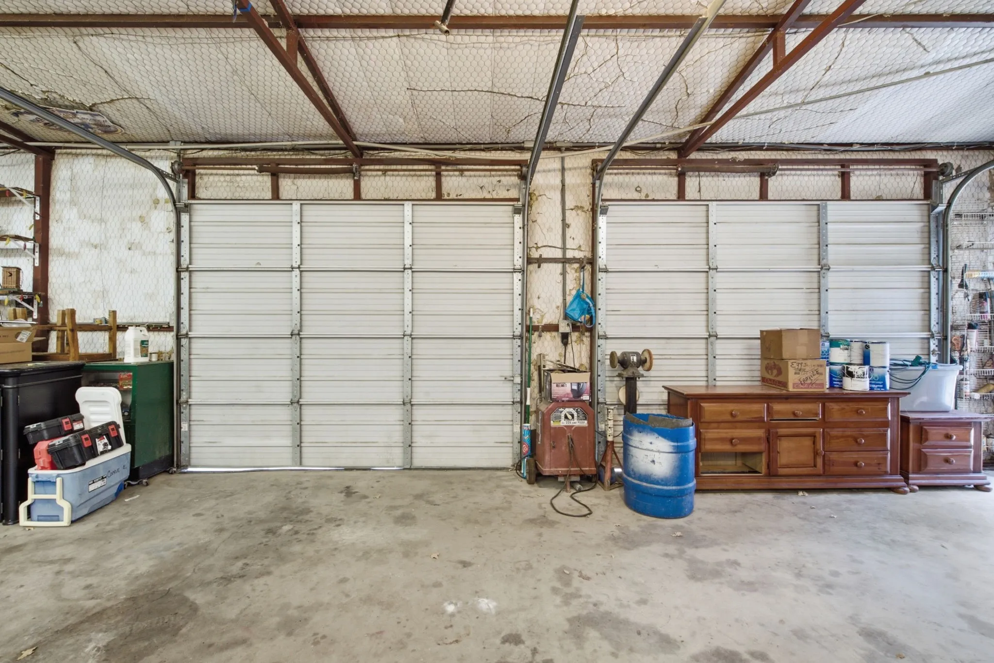 Single Family Residence For Sale in Palo Pinto County , 200 White Tail Ridge, Gordon, Texas 76453, 3 Bedroom, 2 Bathroom, 2 Garage spaces, 2,778 Sqft, built in 1999, mls#21358990, Real Estate Agent in Gordon, Homes For Sale in Palo Pinto county, Homes For Sale in Gordon, Realtor in Gordon Texas, Real Estate Brokerage Independent Realty Texas, Luminita Cordes Realtor