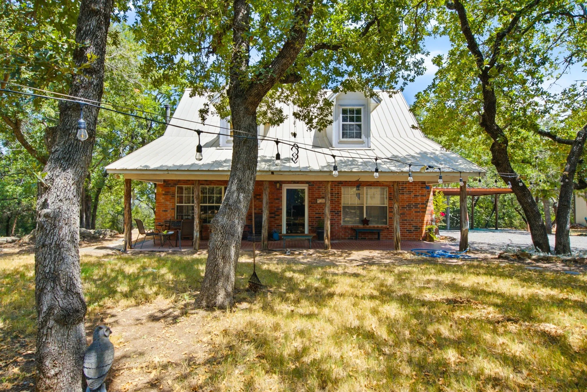 Single Family Residence For Sale in Palo Pinto County , 200 White Tail Ridge, Gordon, Texas 76453, 3 Bedroom, 2 Bathroom, 2 Garage spaces, 2,778 Sqft, built in 1999, mls#21358990, Real Estate Agent in Gordon, Homes For Sale in Palo Pinto county, Homes For Sale in Gordon, Realtor in Gordon Texas, Real Estate Brokerage Independent Realty Texas, Luminita Cordes Realtor