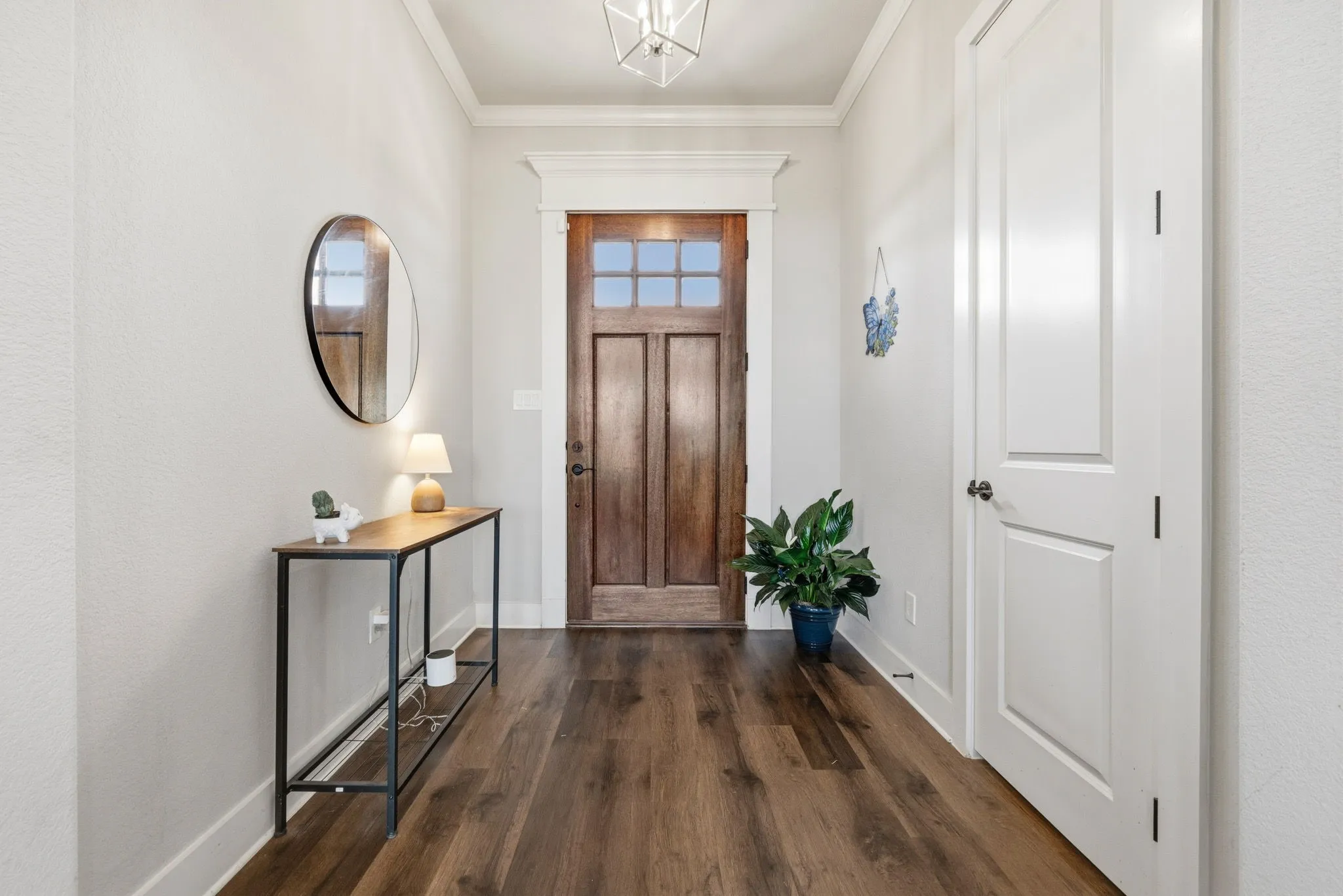 Single Family Residence For Sale in Ellis County , 6450 Eyrie Bend, Waxahachie, Texas 75167, 3 Bedroom, 2 Bathroom, 2 Garage spaces, 2,197 Sqft, built in 2020, mls#21360672, Real Estate Agent in Waxahachie, Homes For Sale in Ellis county, Homes For Sale in Waxahachie, Realtor in Waxahachie Texas, Real Estate Brokerage Independent Realty Texas, Luminita Cordes Realtor