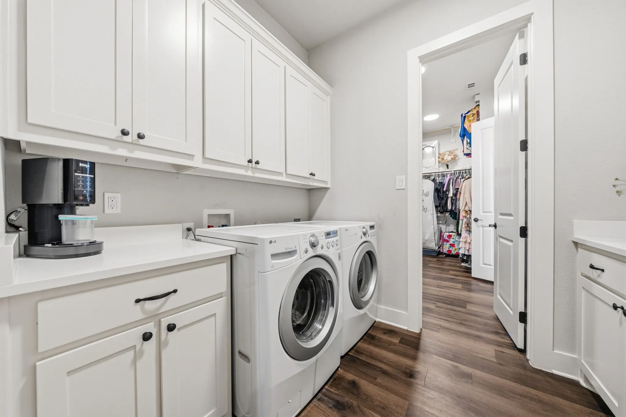 Single Family Residence For Sale in Ellis County , 6450 Eyrie Bend, Waxahachie, Texas 75167, 3 Bedroom, 2 Bathroom, 2 Garage spaces, 2,197 Sqft, built in 2020, mls#21360672, Real Estate Agent in Waxahachie, Homes For Sale in Ellis county, Homes For Sale in Waxahachie, Realtor in Waxahachie Texas, Real Estate Brokerage Independent Realty Texas, Luminita Cordes Realtor